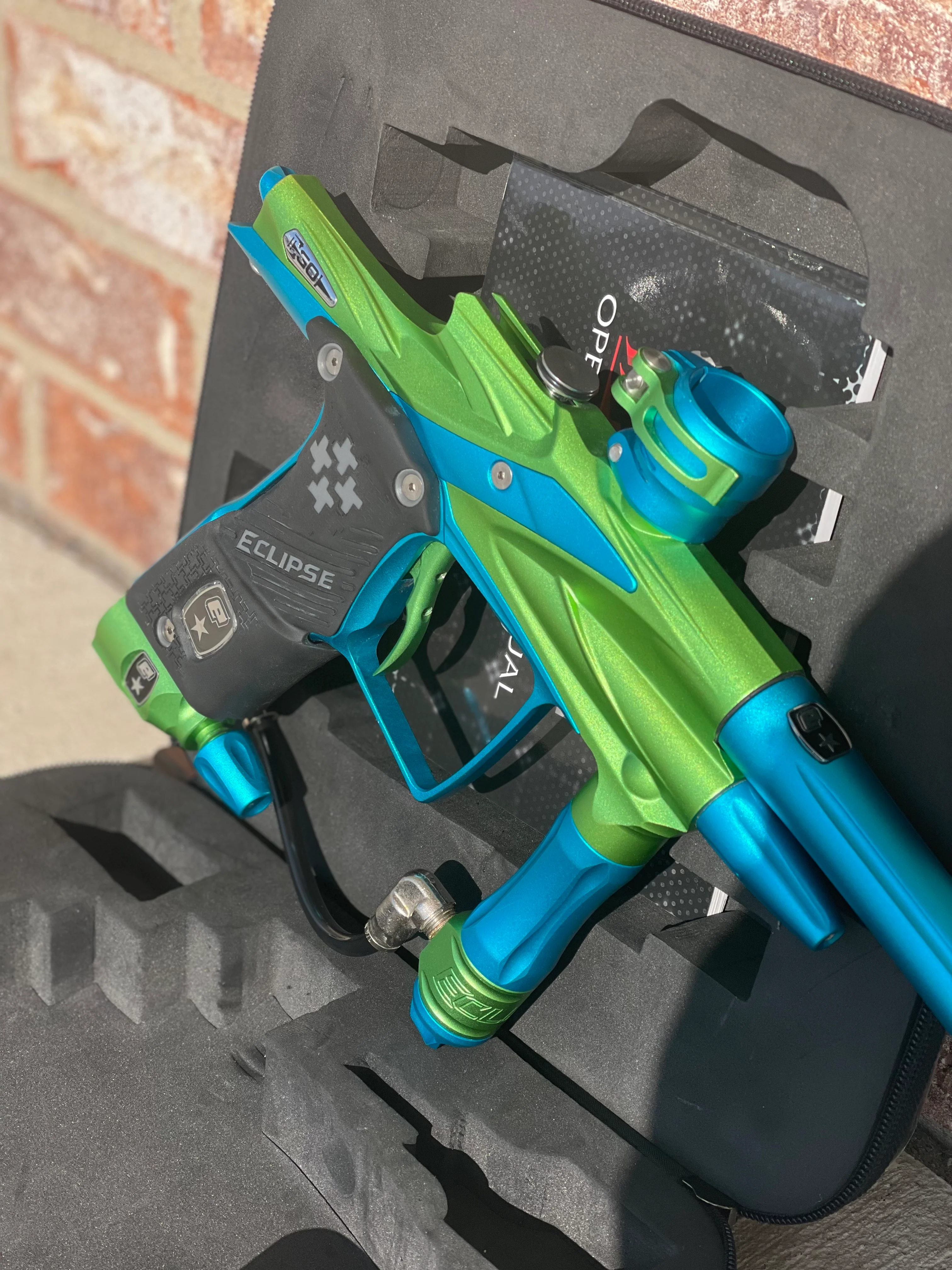 Used Planet Eclipse Ego 10 Paintball Marker- Green/Teal - Image 3