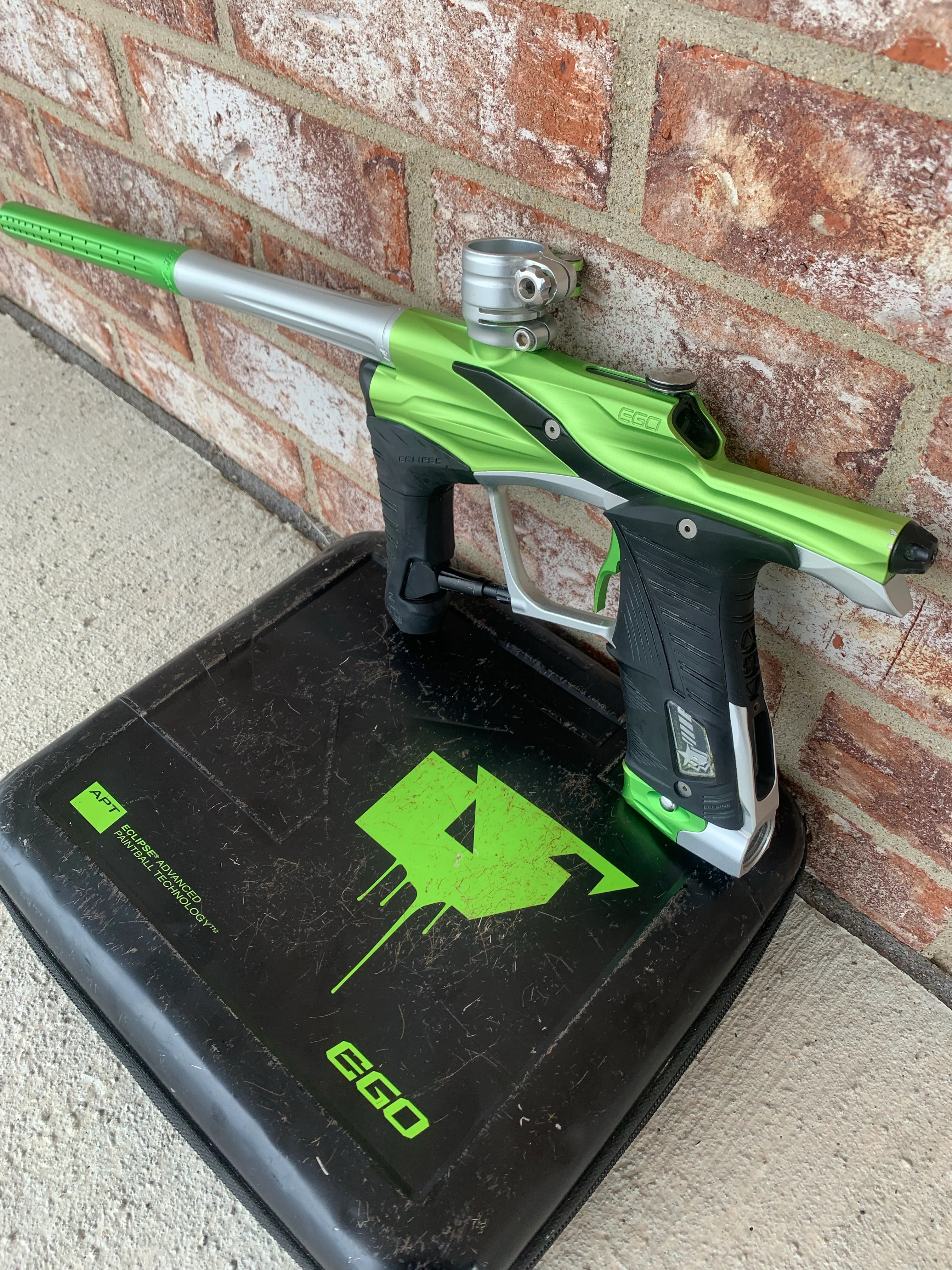 Used Planet Eclipse Ego Lv1 Paintball Marker- Lime/Balck - Image 3