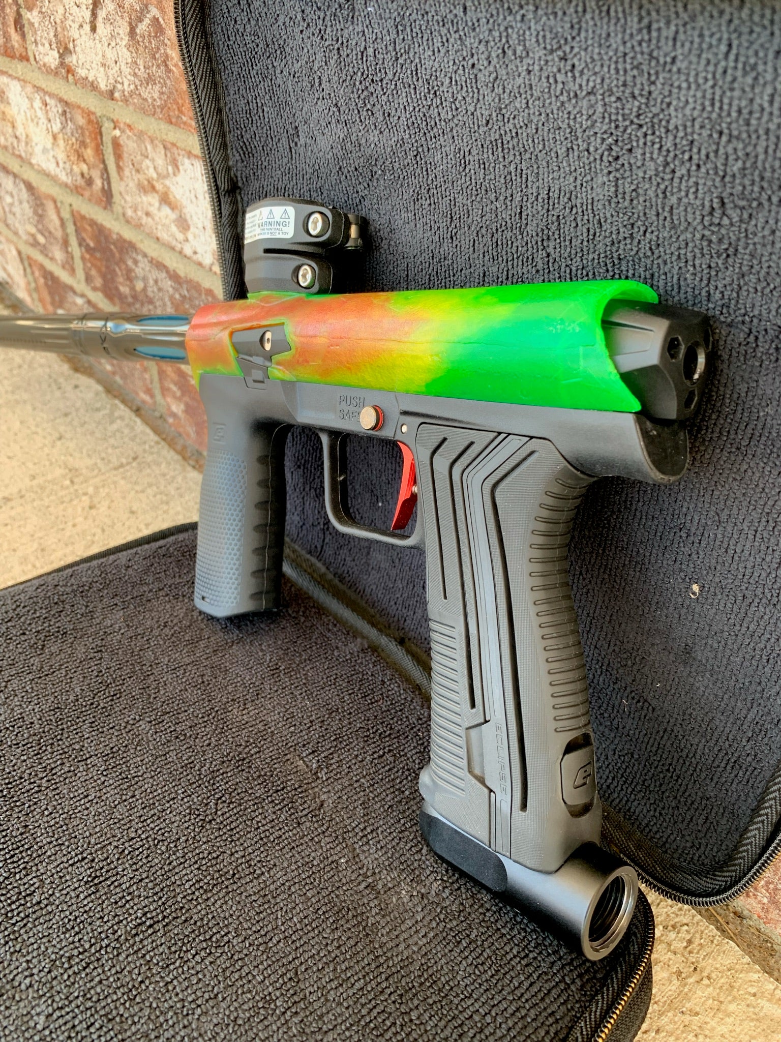 Used Planet Eclipse Emek 100 Paintball Gun - Green - Custom Body w/ Fang Trigger w/ Freak XL Barrel Kit, Hair 45 Trigger Valve, POPS ASA - Image 4