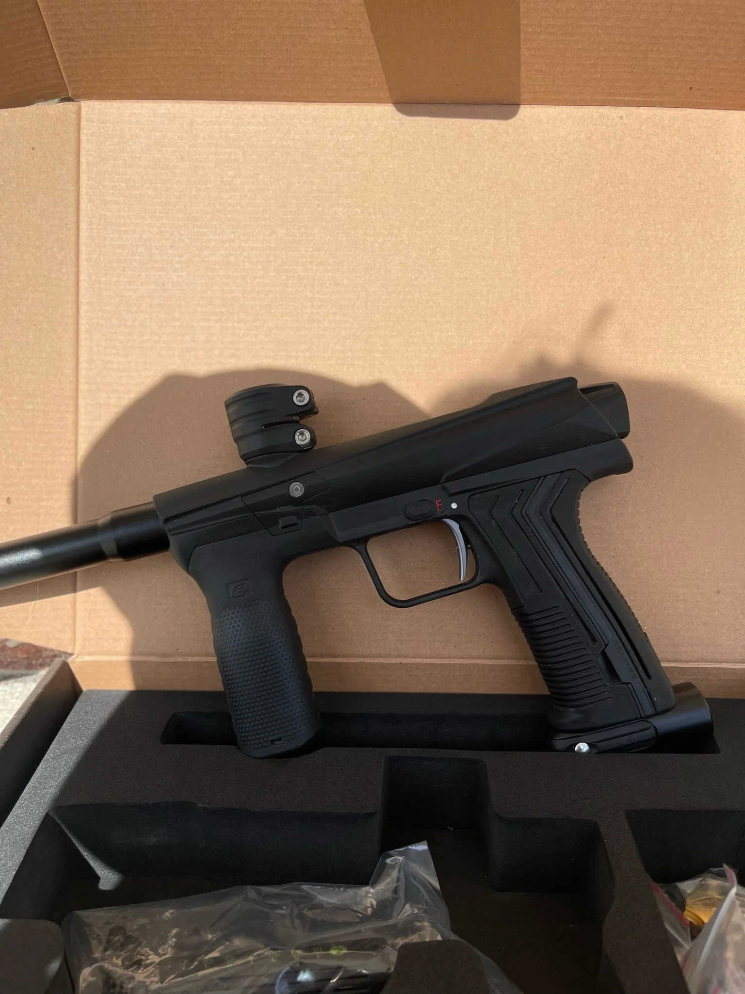 Used Planet Eclipse Emek Paintball Gun (Early Gen) - Black w/ POPS ASA, FL 3 Way Valve, Fang Trigger - Image 3