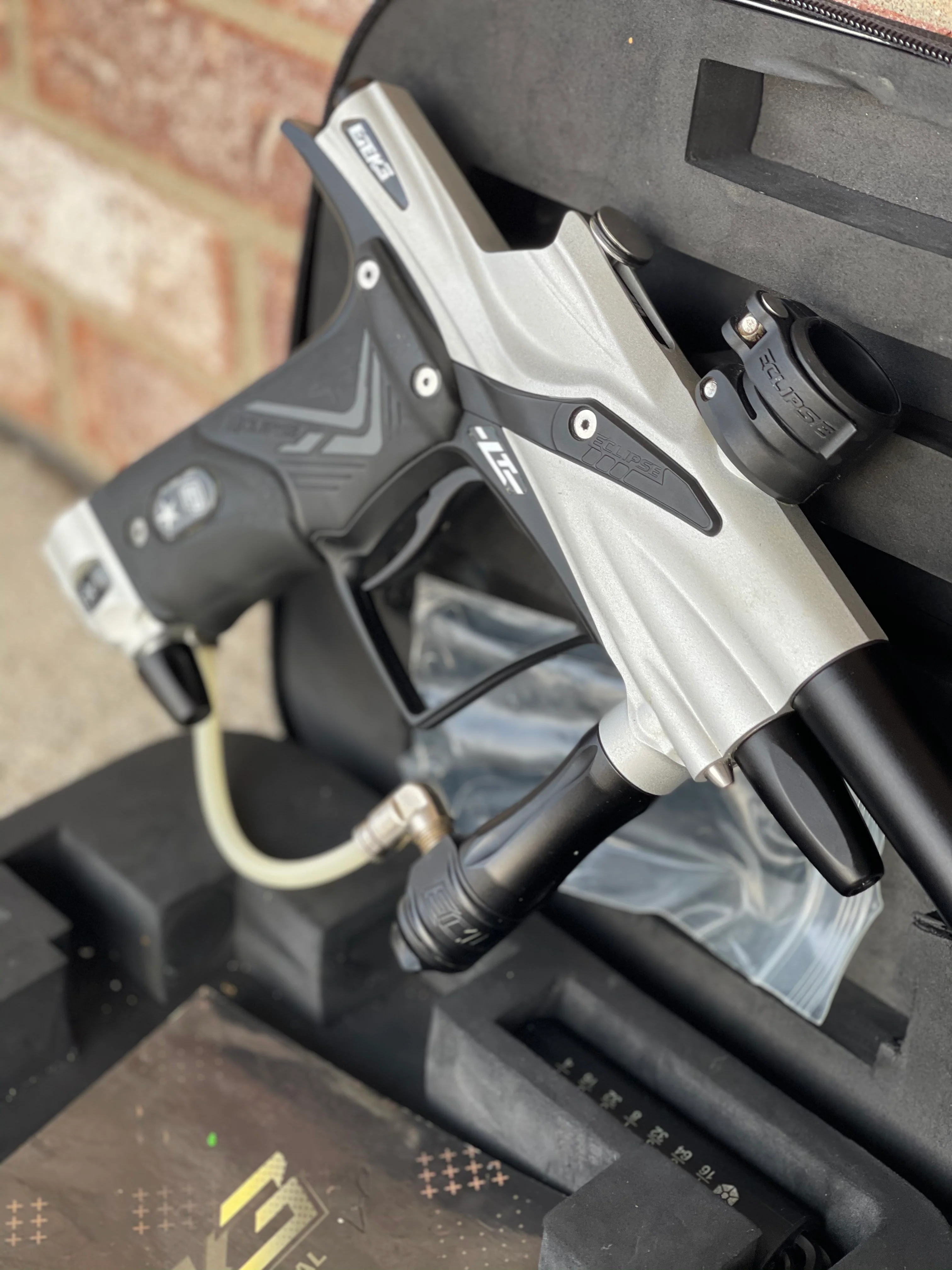 Used Planet Eclipse Etek 3 LT Paintball Gun - Dust White/Black - Image 2