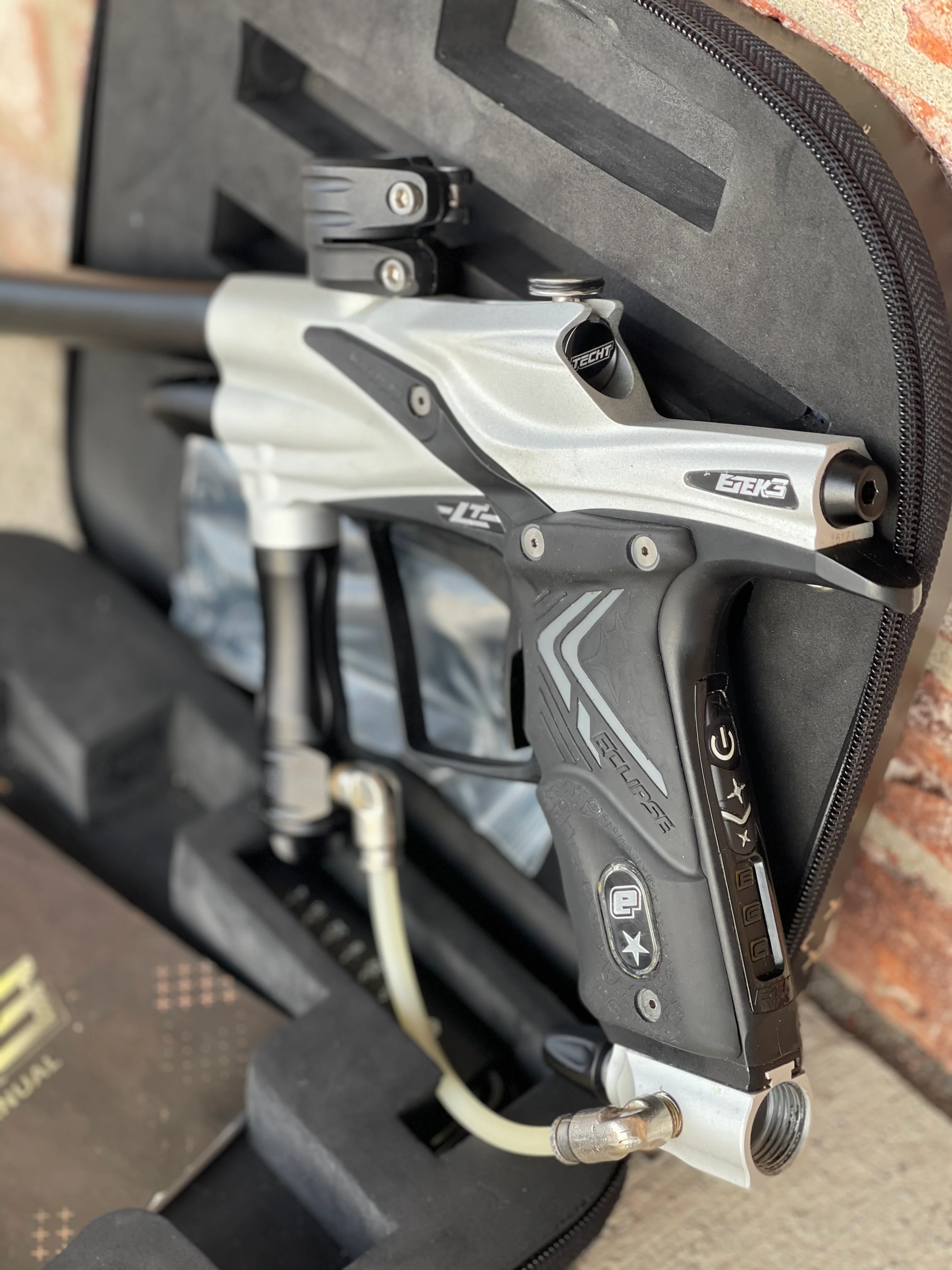 Used Planet Eclipse Etek 3 LT Paintball Gun - Dust White/Black - Image 3