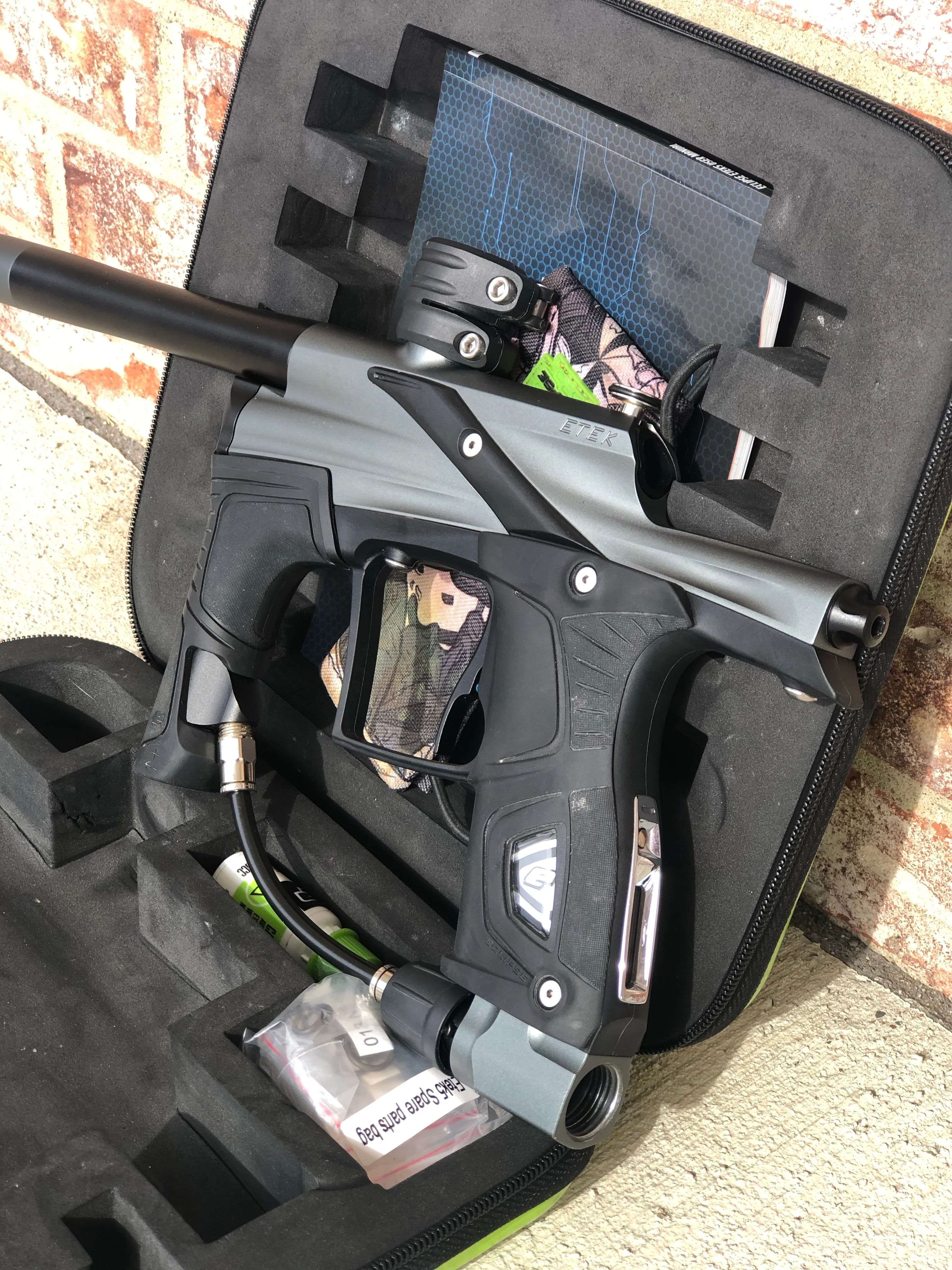 Used Planet Eclipse Etek 5 OLED Paintball Gun - Grey/Black - Image 3