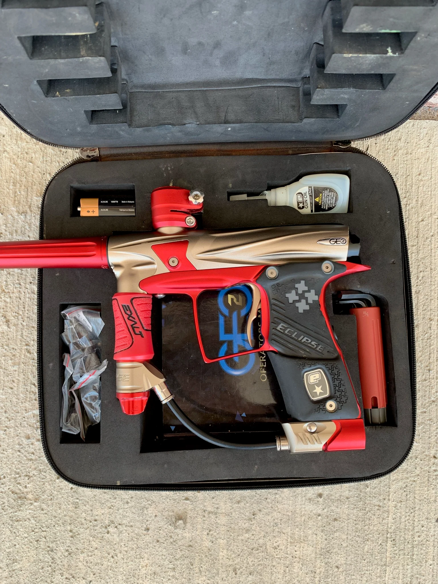 Used Planet Eclipse Geo 2 Paintball Gun- Gold/Red - Image 7