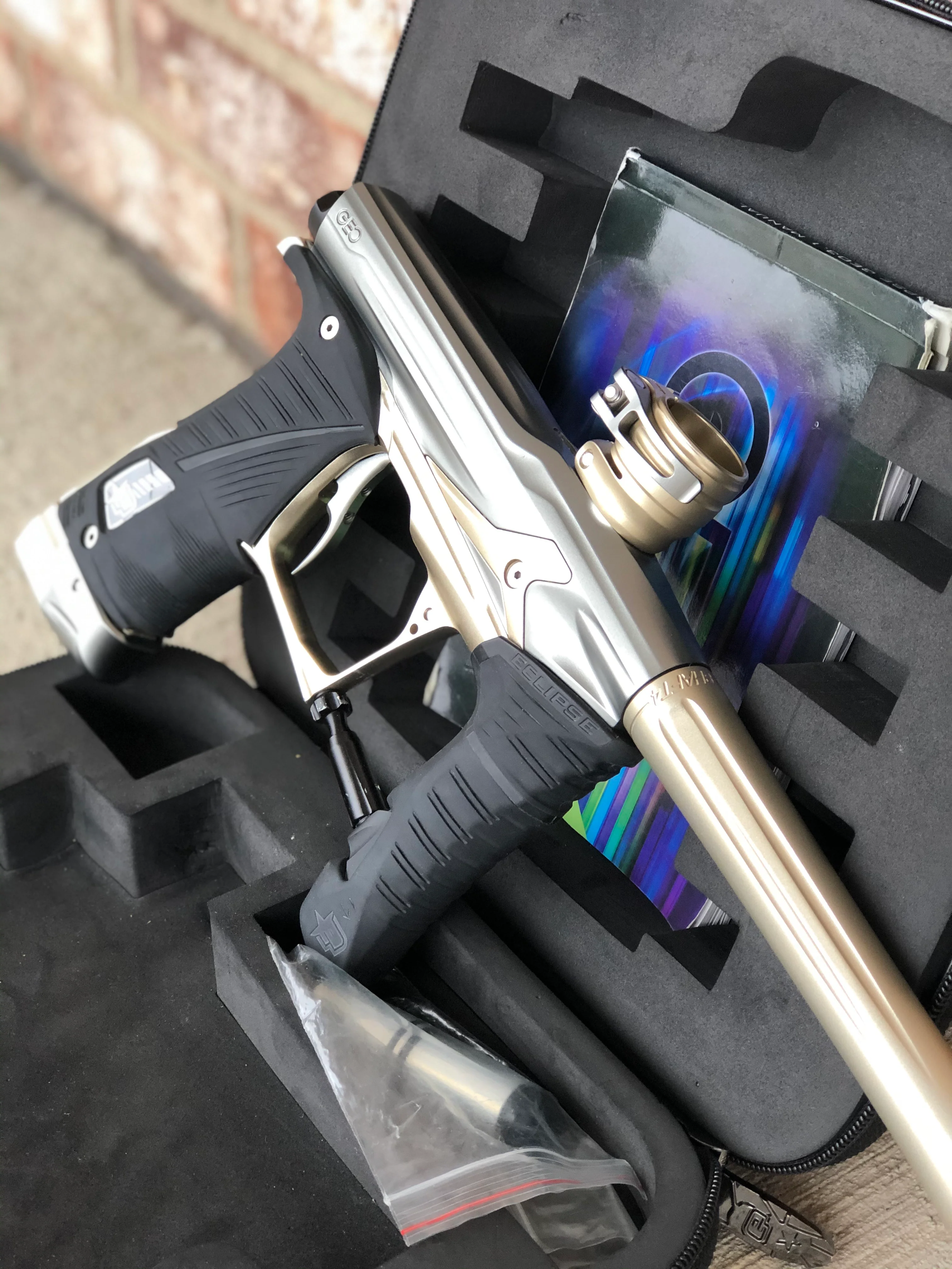 Used Planet Eclipse Geo 3.1 Paintball Gun - Grey/Gold - Image 2