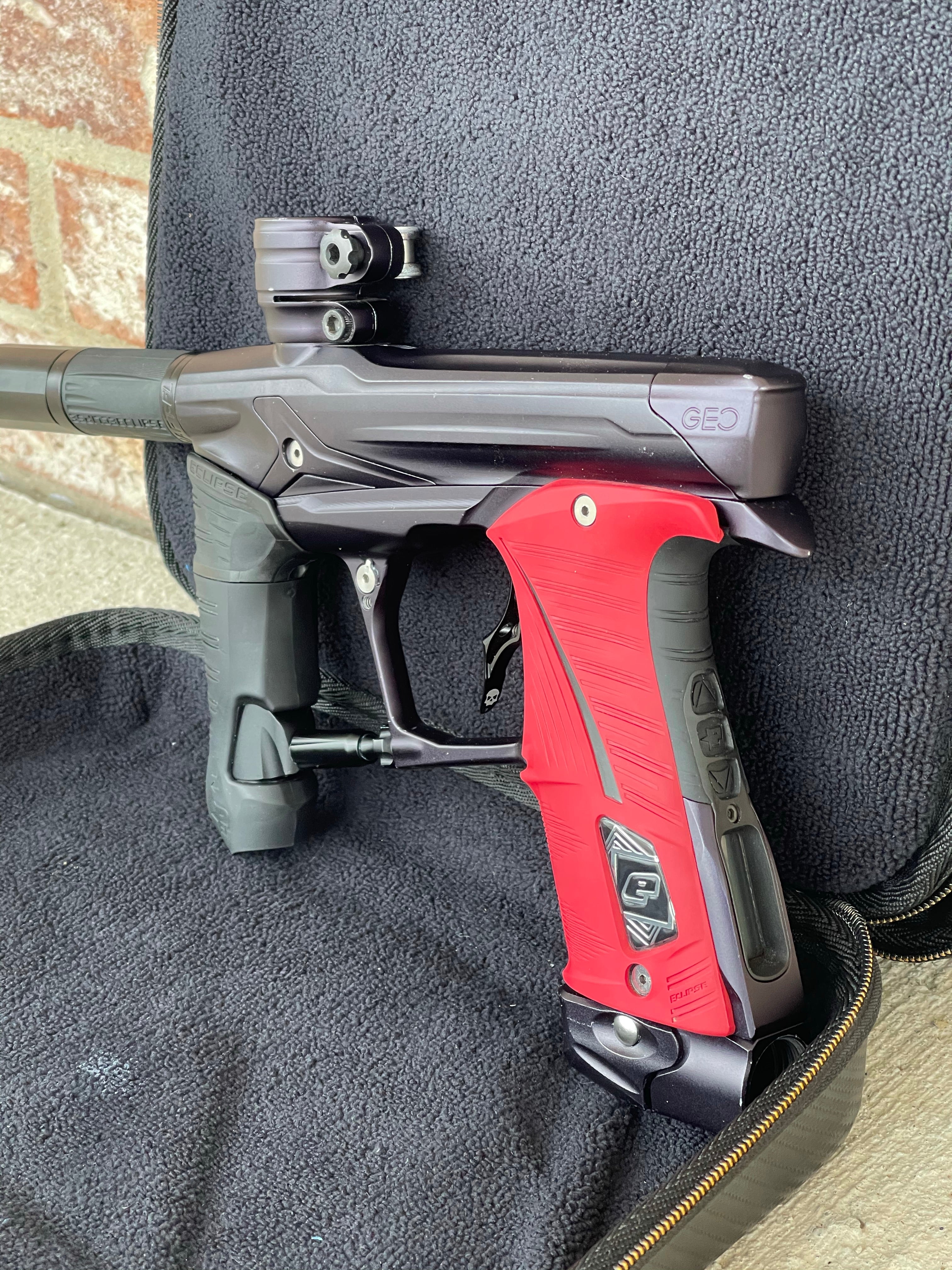 Used Planet Eclipse Geo 3.5 Paintball Gun - Black - Image 2