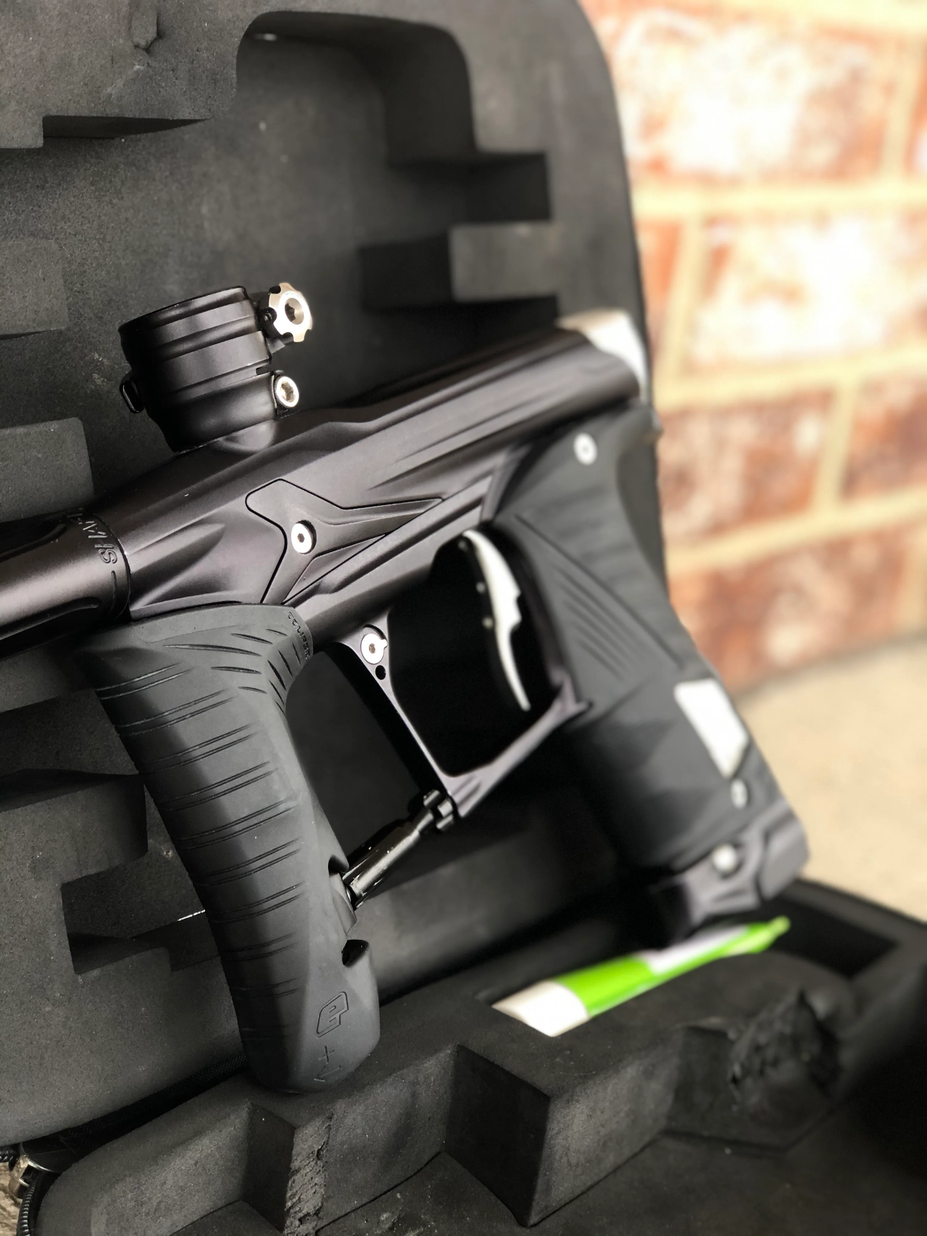 Used Planet Eclipse Geo 3.5 Paintball Gun - Black/Silver - Image 4