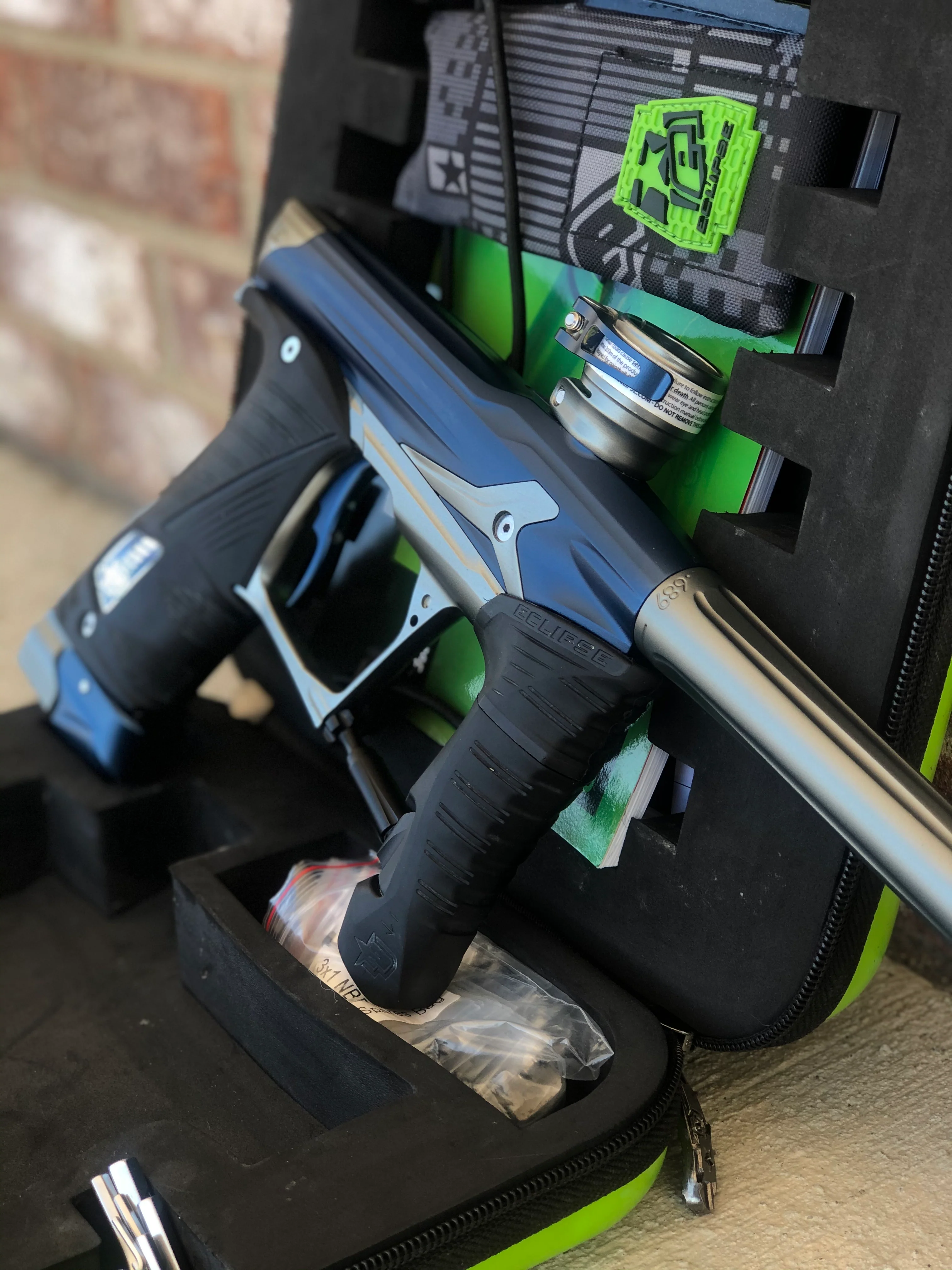 Used Planet Eclipse Geo 3.5 Paintball Gun - Navy Blue/Grey - Image 2
