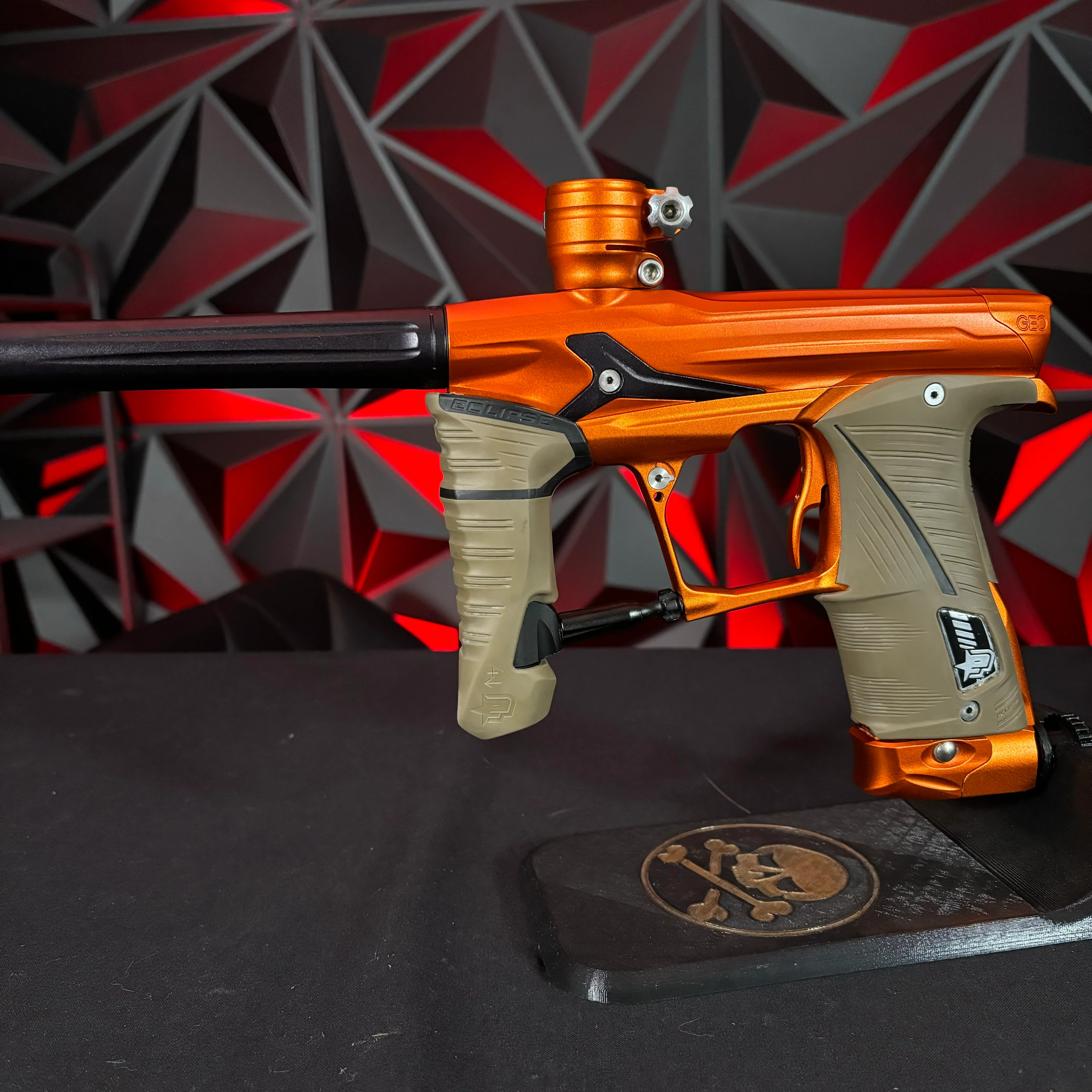 Used Planet Eclipse Geo 3.5 Paintball Gun - Orange/Black w/FDE Grips, Hard Tip Bolt, Soft Tip Bolt - Image 5