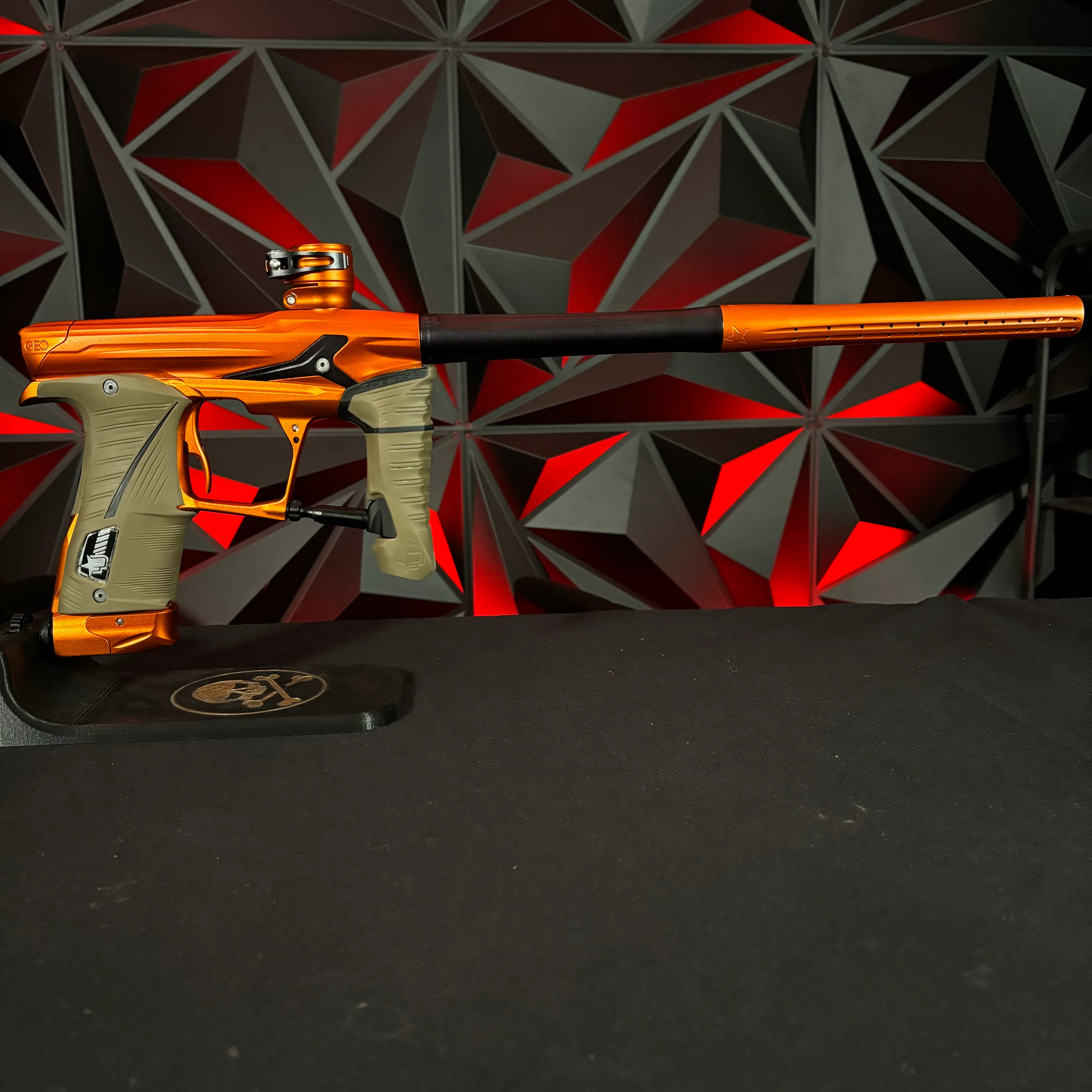 Used Planet Eclipse Geo 3.5 Paintball Gun - Orange/Black w/FDE Grips, Hard Tip Bolt, Soft Tip Bolt - Image 6
