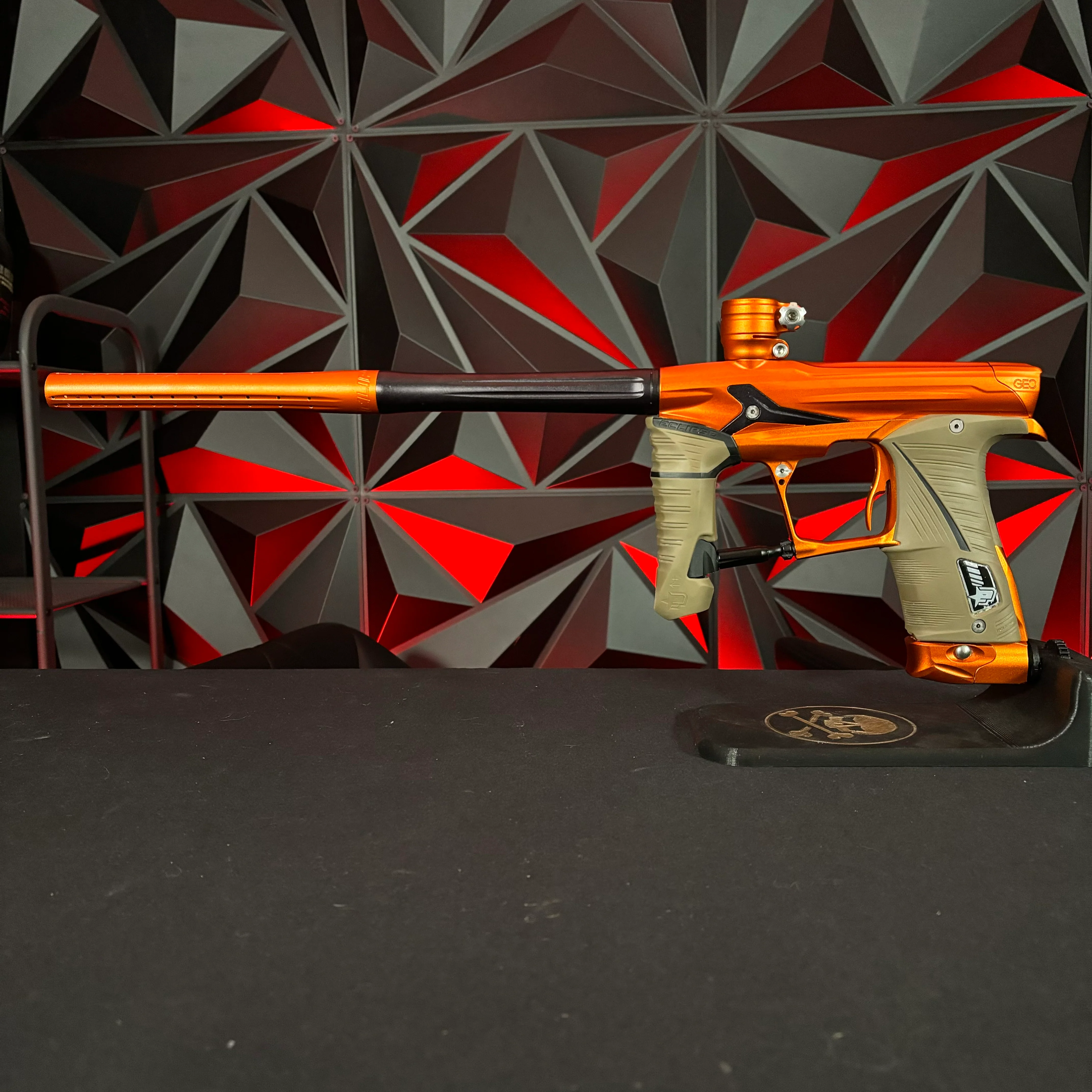 Used Planet Eclipse Geo 3.5 Paintball Gun - Orange/Black w/FDE Grips, Hard Tip Bolt, Soft Tip Bolt - Image 7