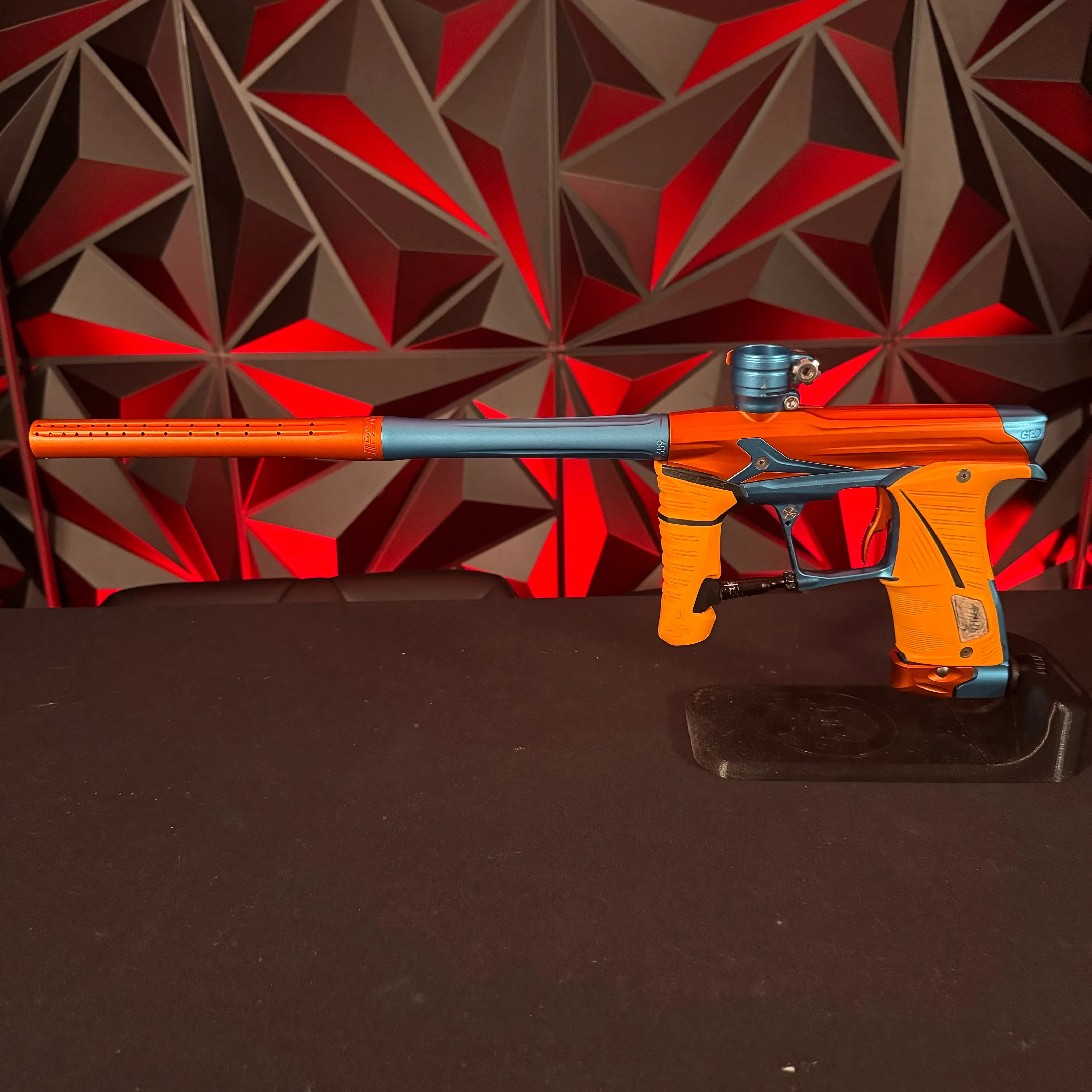 Used Planet Eclipse Geo 3.5 Paintball Gun - Orange/Blue - Image 7