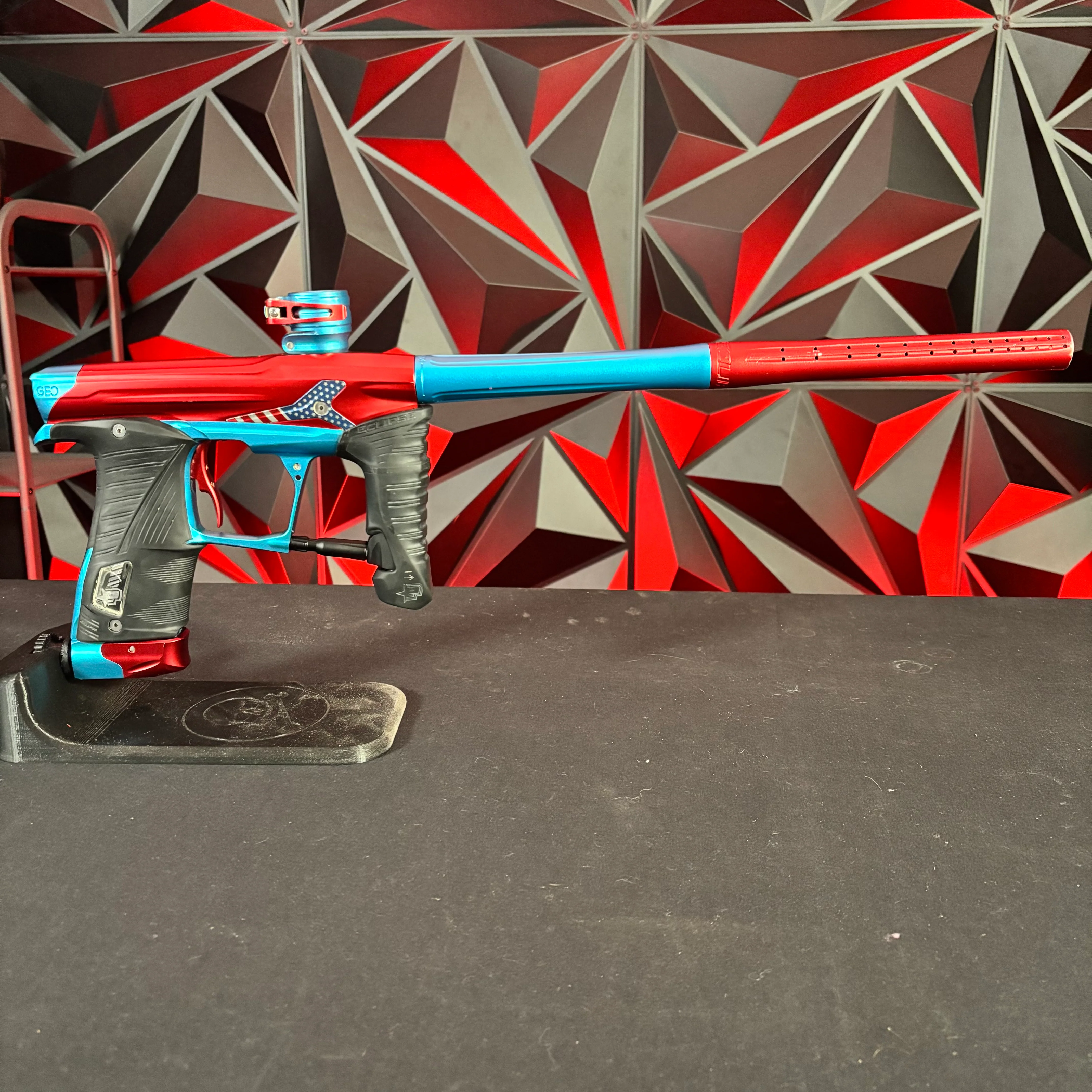 Used Planet Eclipse Geo 3.5 Paintball Gun - Red/Blue w/American Flag Eye Covers - Image 6