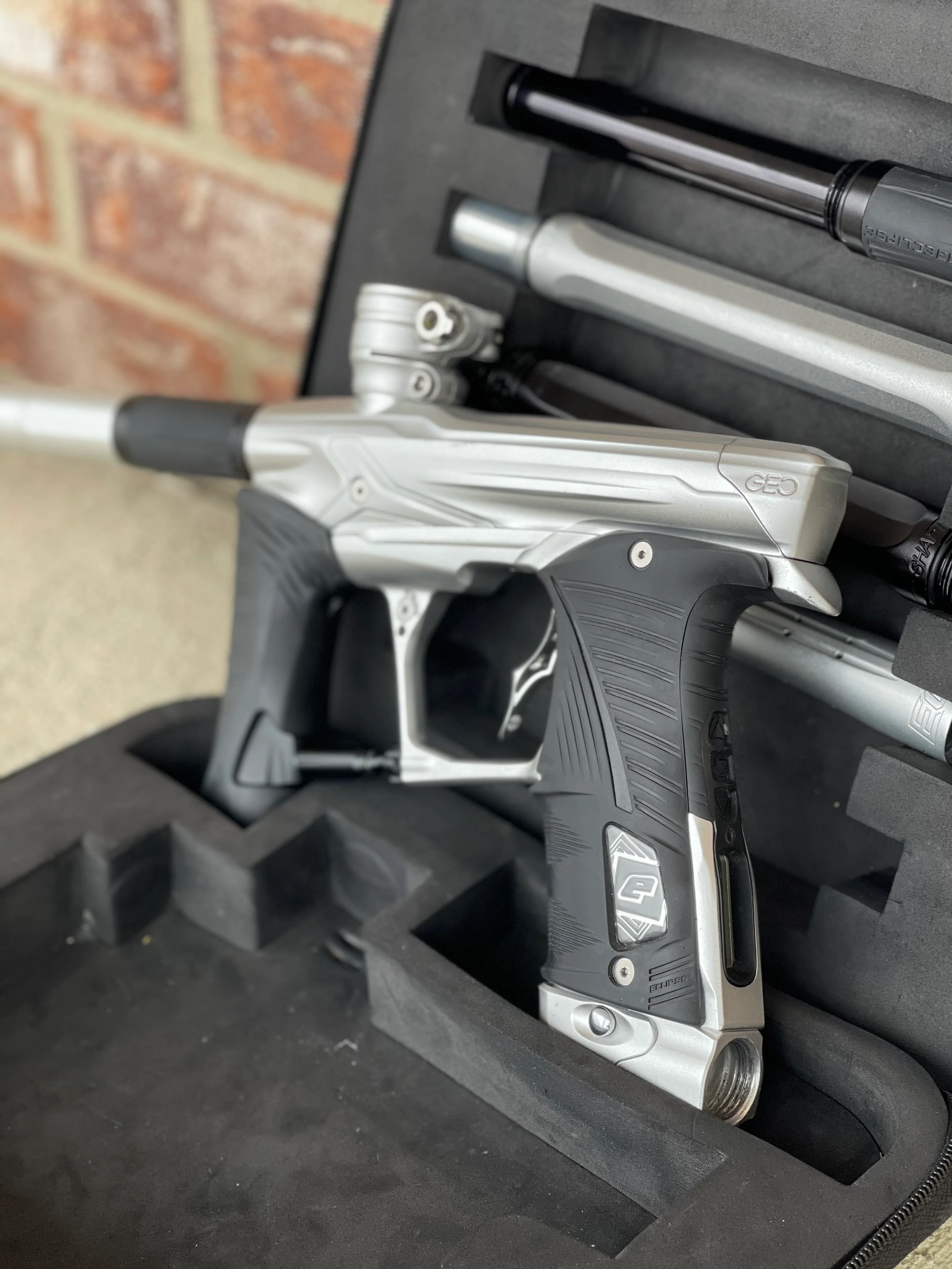 Used Planet Eclipse Geo 3.5 Paintball Gun - Silver - Image 2