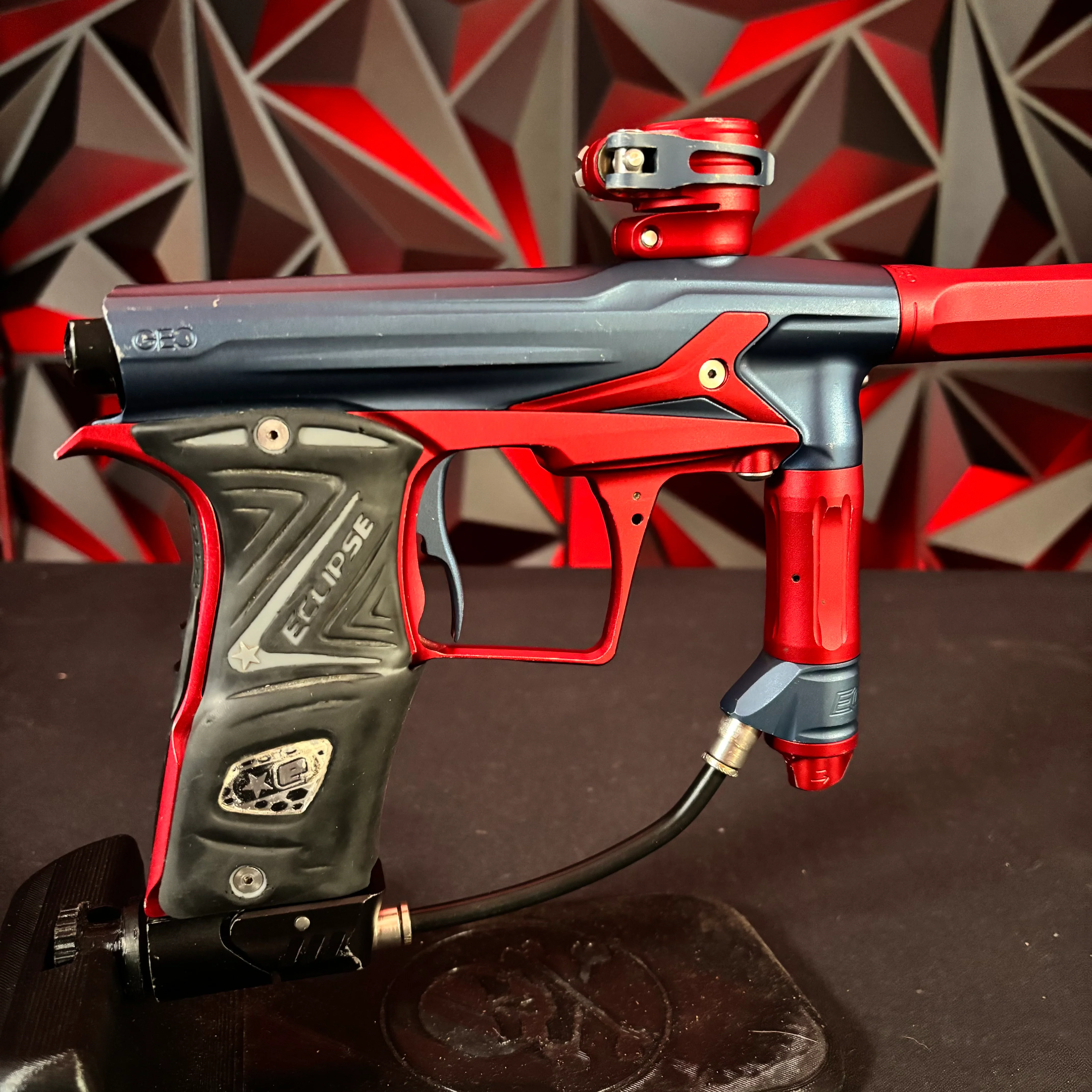 Used Planet Eclipse Geo 3 Paintball Gun - Blue/Red - Image 2