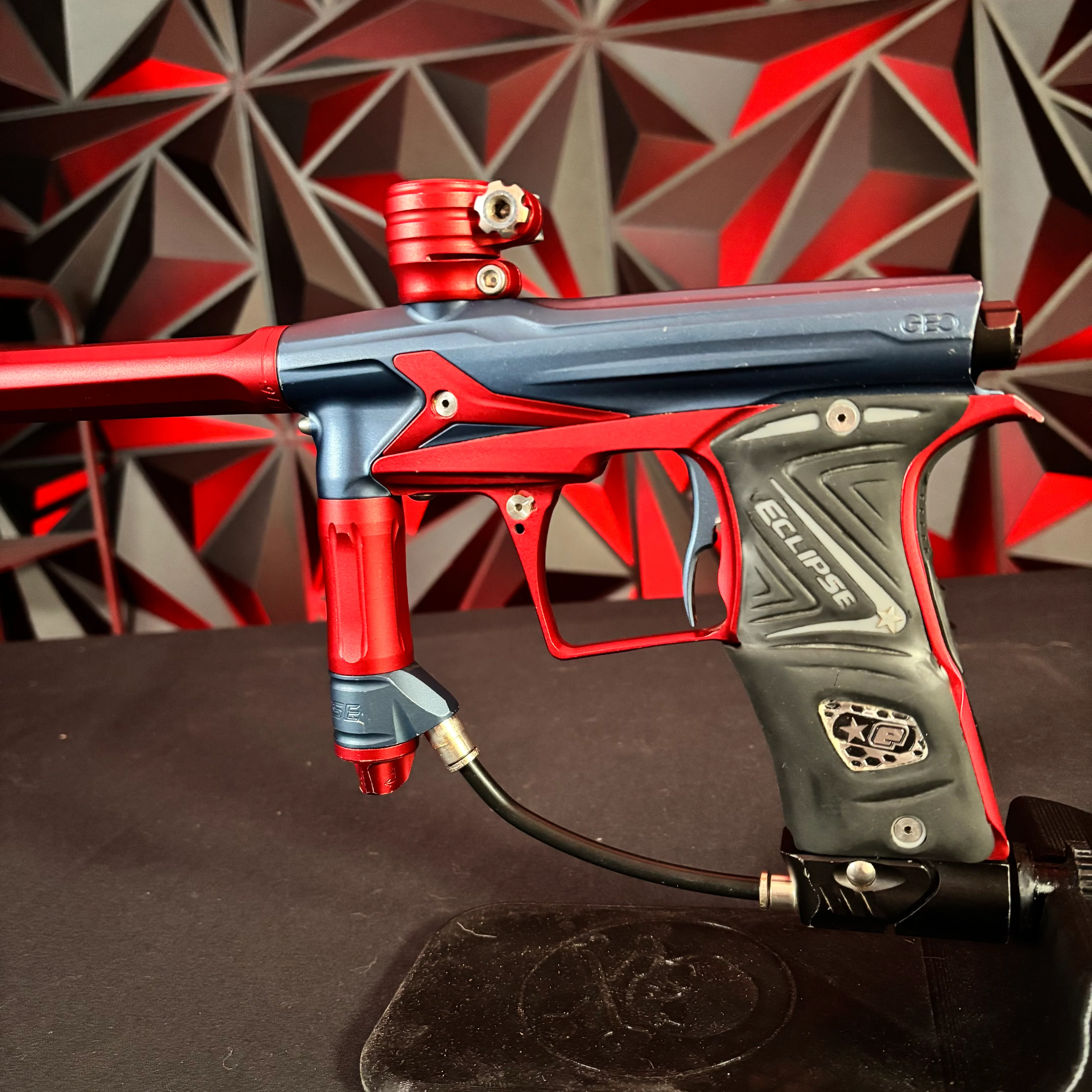 Used Planet Eclipse Geo 3 Paintball Gun - Blue/Red - Image 3
