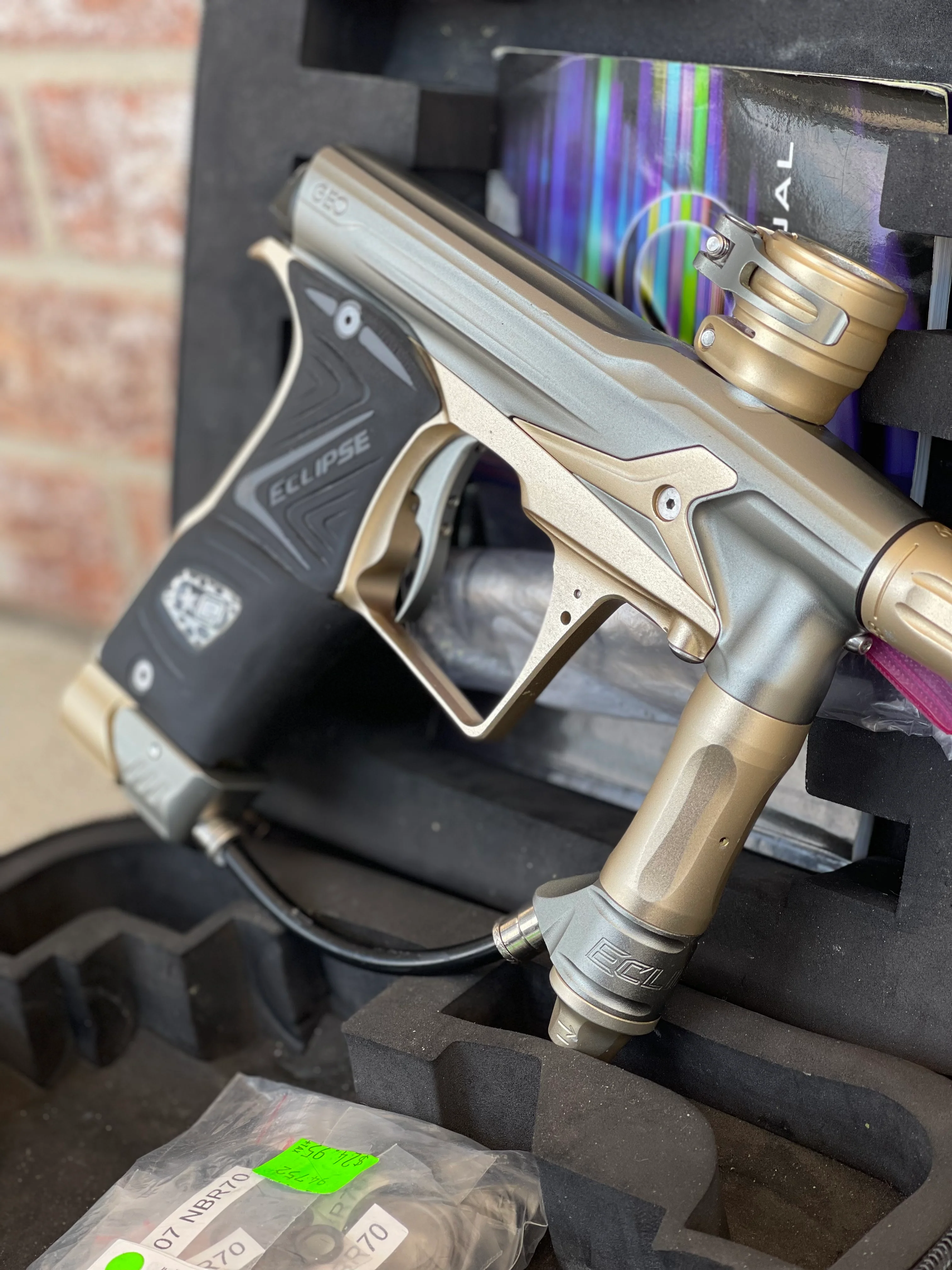 Used Planet Eclipse Geo 3 Paintball Gun Silver / Gold - Image 2
