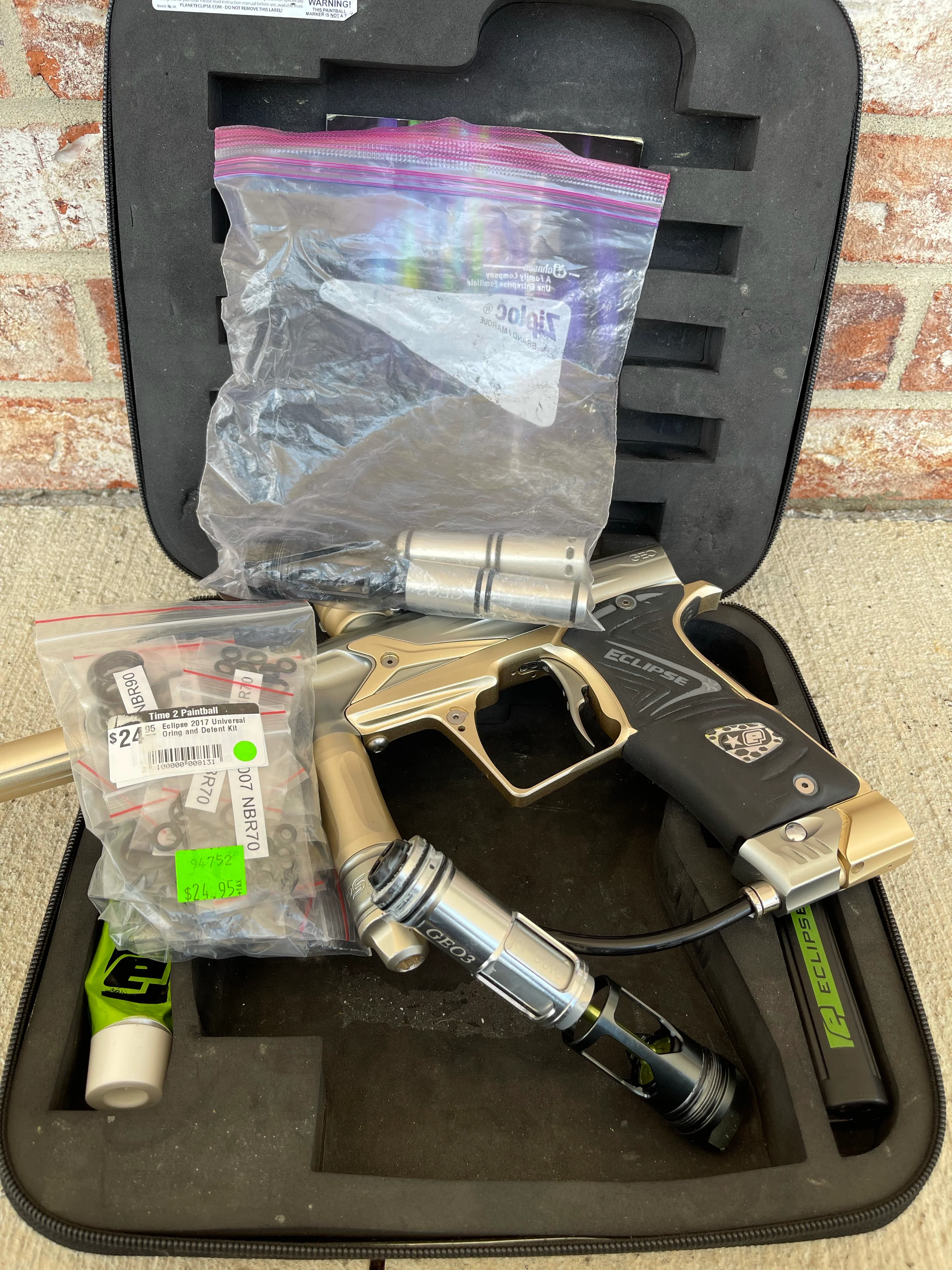 Used Planet Eclipse Geo 3 Paintball Gun Silver / Gold - Image 5