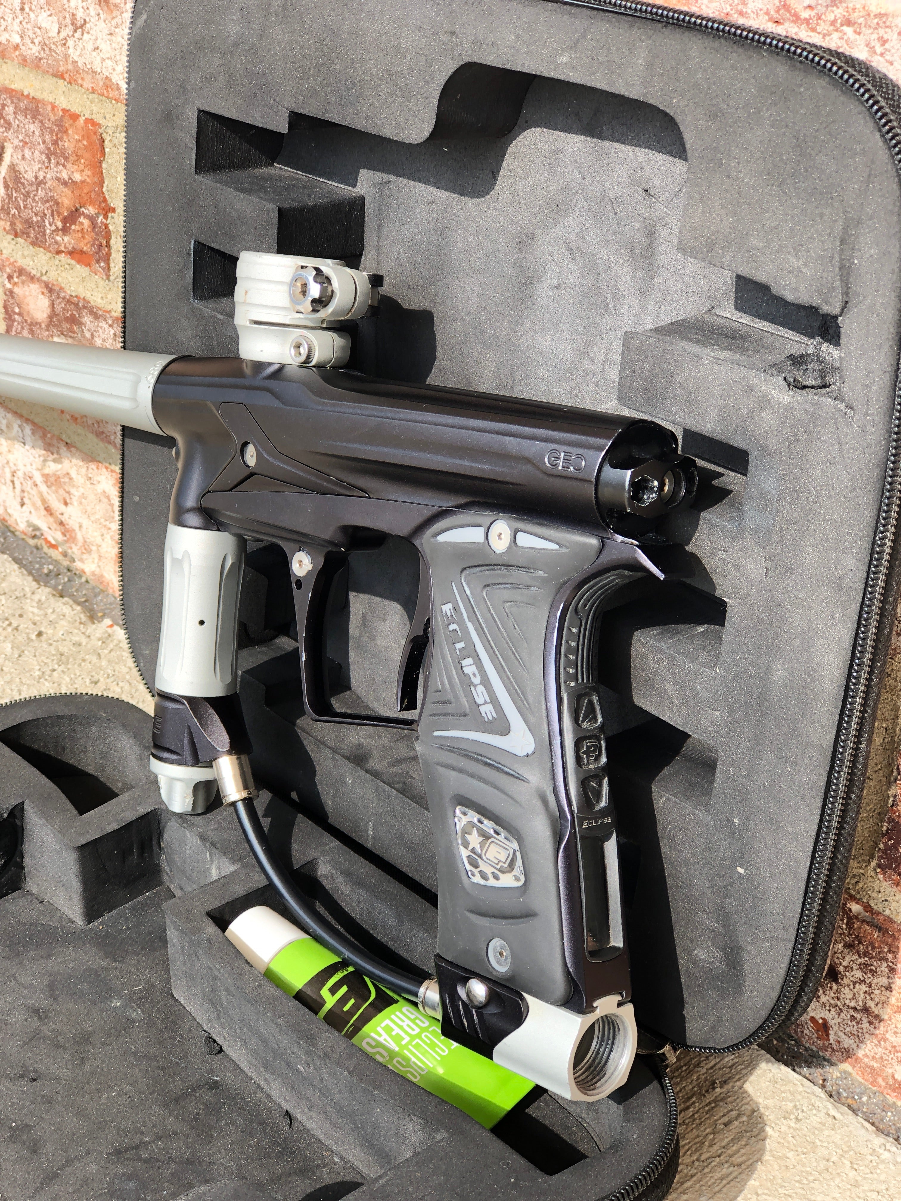 Used Planet Eclipse Geo 3 Paintball Marker - Black/Grey - Image 3