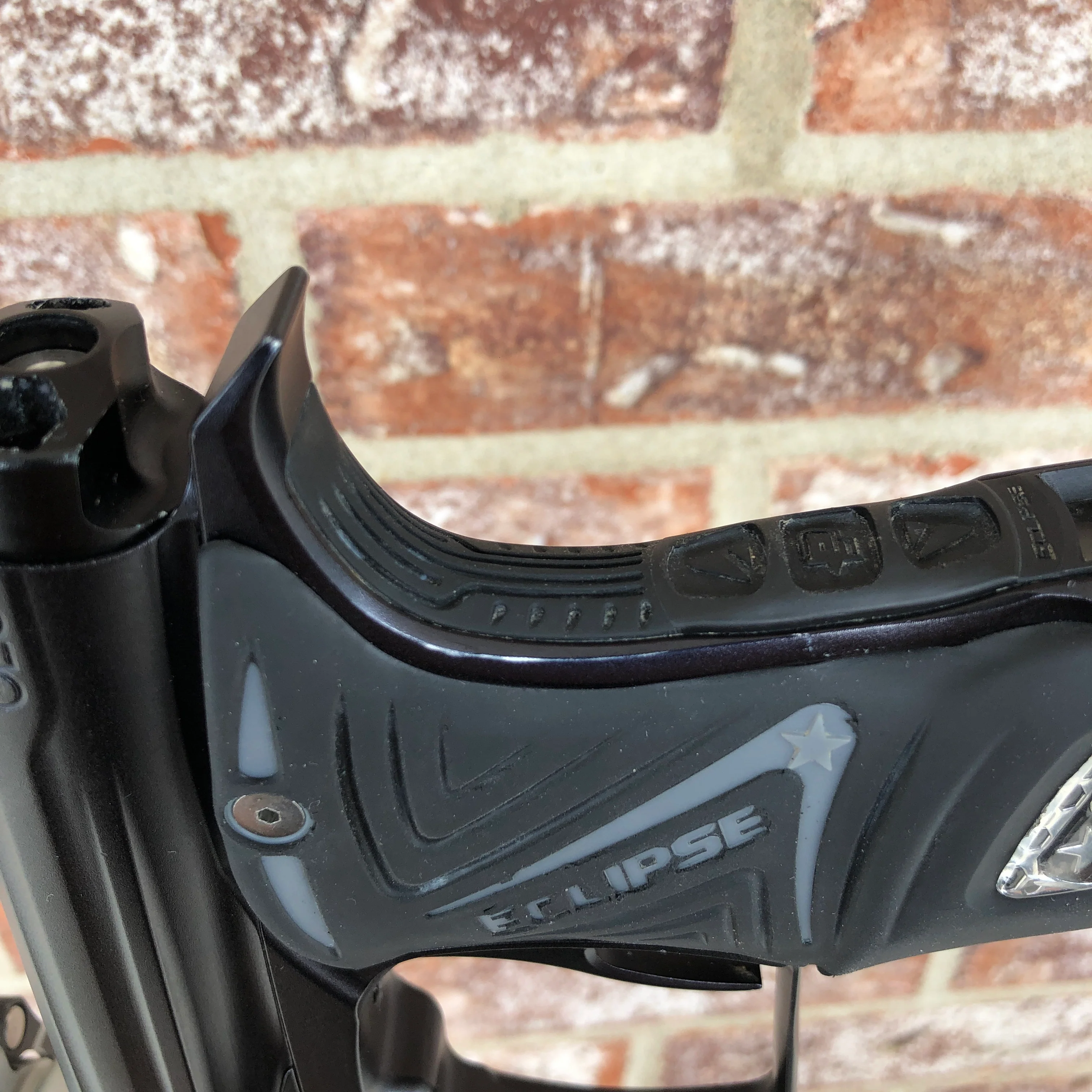 Used Planet Eclipse Geo 3 Paintball Marker - Black/Grey - Image 7