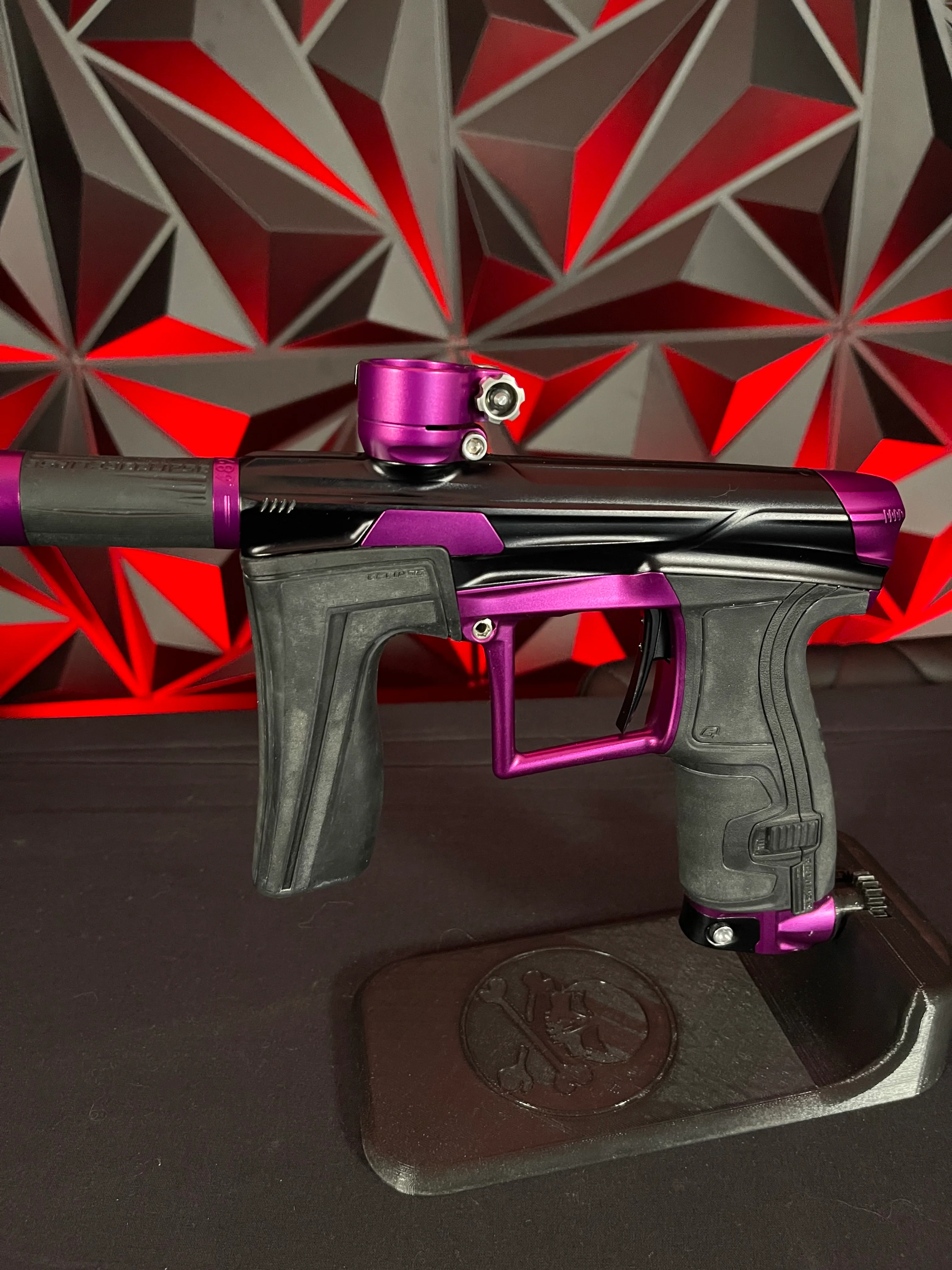 Used Planet Eclipse Geo 4 Paintball Gun - Amethyst w/ 3 FL Backs - Image 4