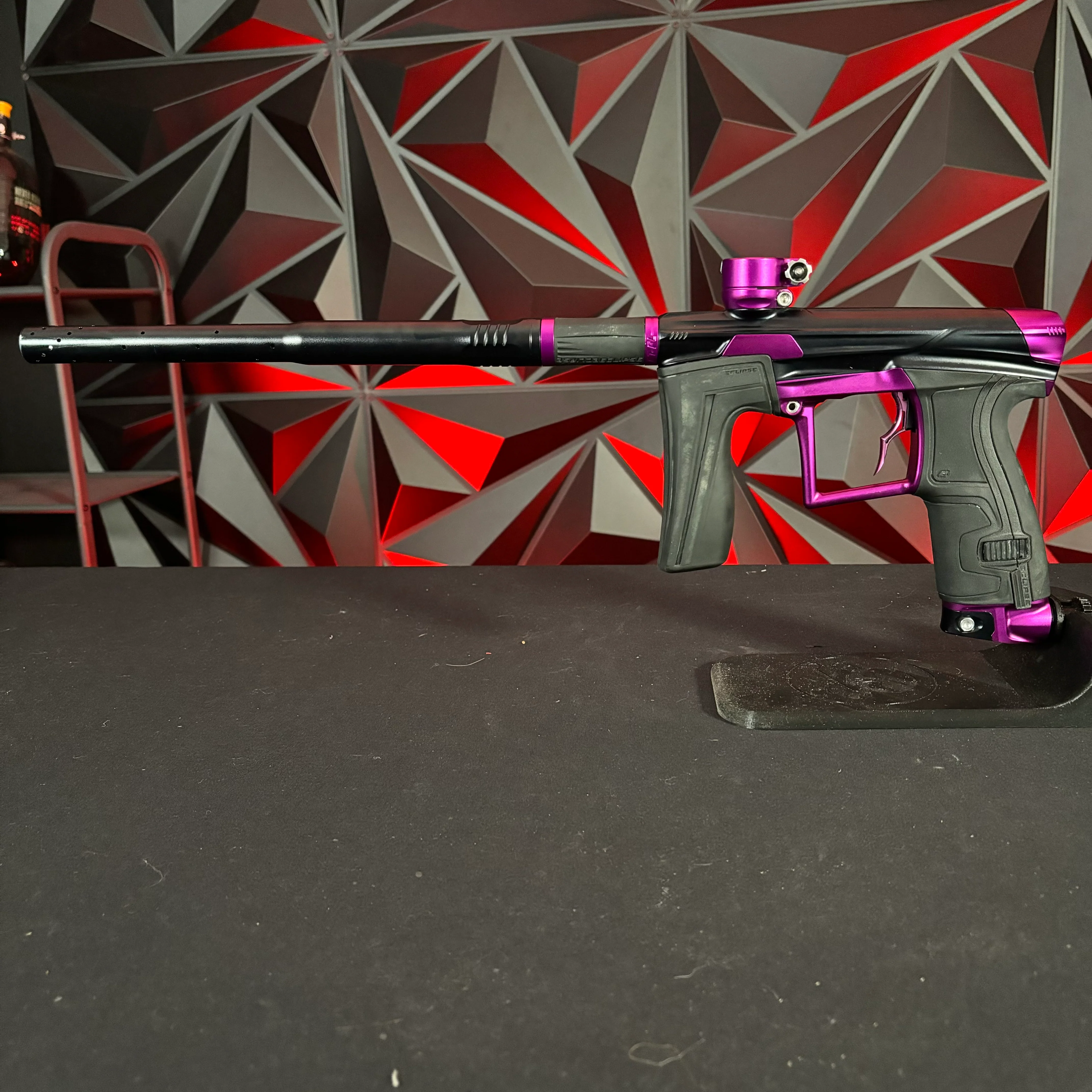 Used Planet Eclipse Geo 4 Paintball Gun - Amethyst w/Infamous Deuce Trigger - Image 6