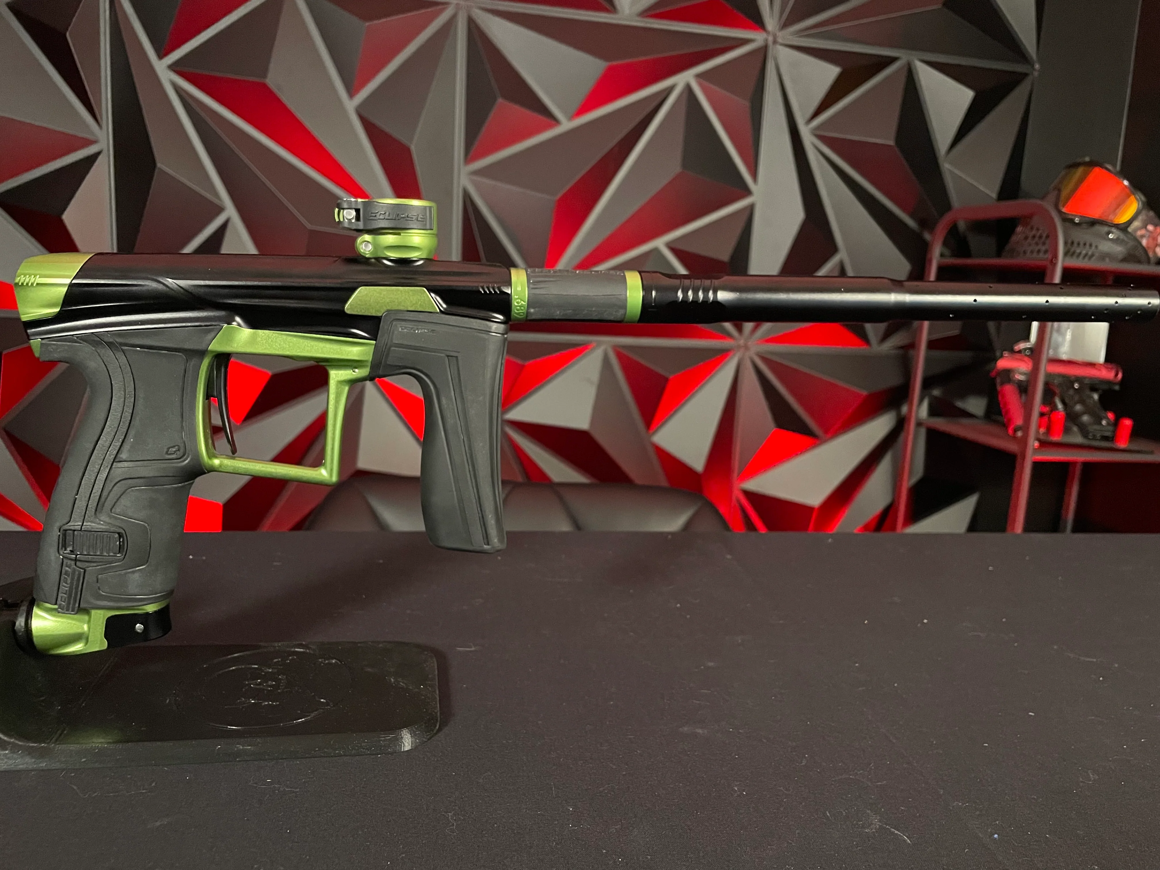 Used Planet Eclipse Geo 4 Paintball Gun - Black / Green - Image 5