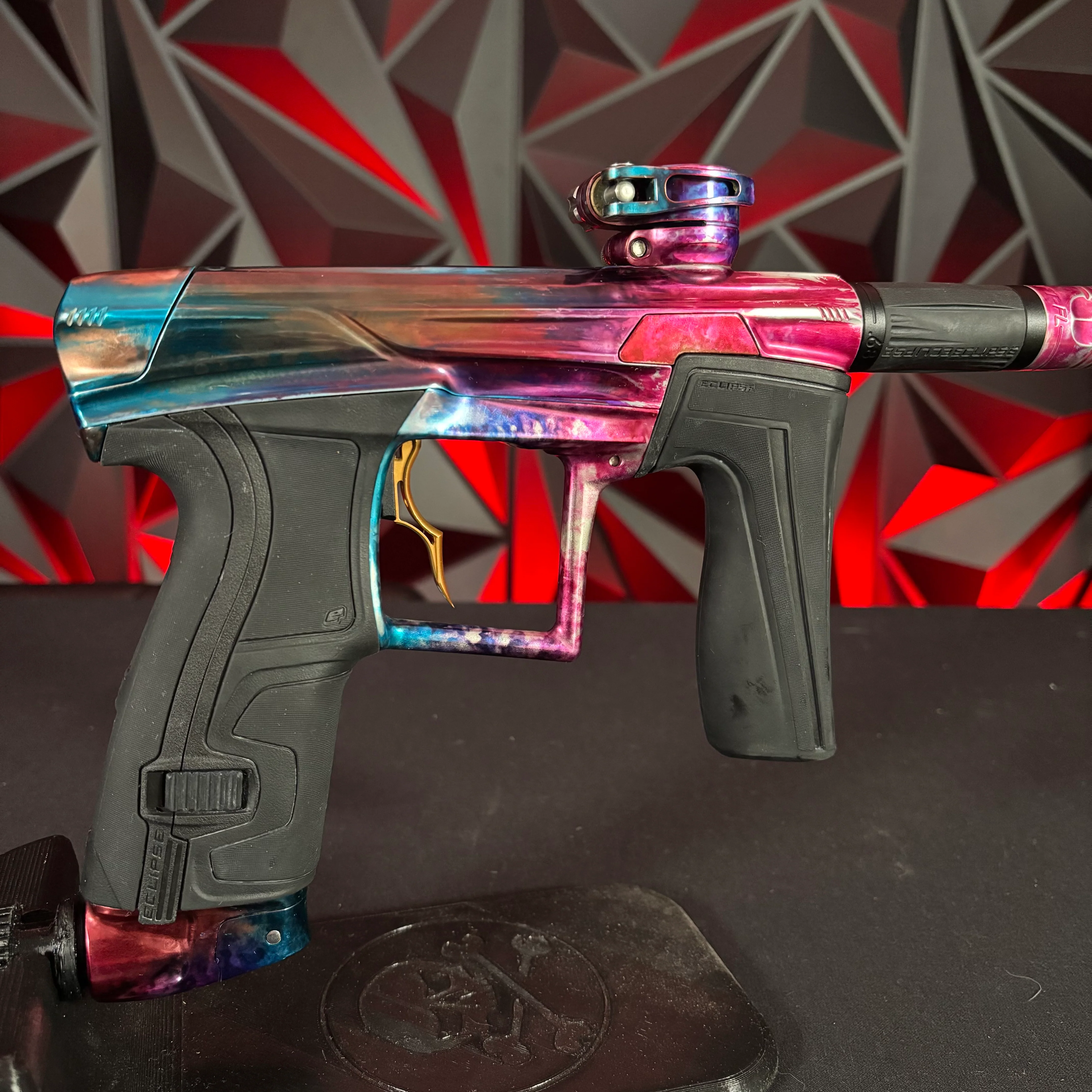 Used Planet Eclipse Geo 4 Paintball Gun - Purple/ Pink/ Blue acid splash - Image 2