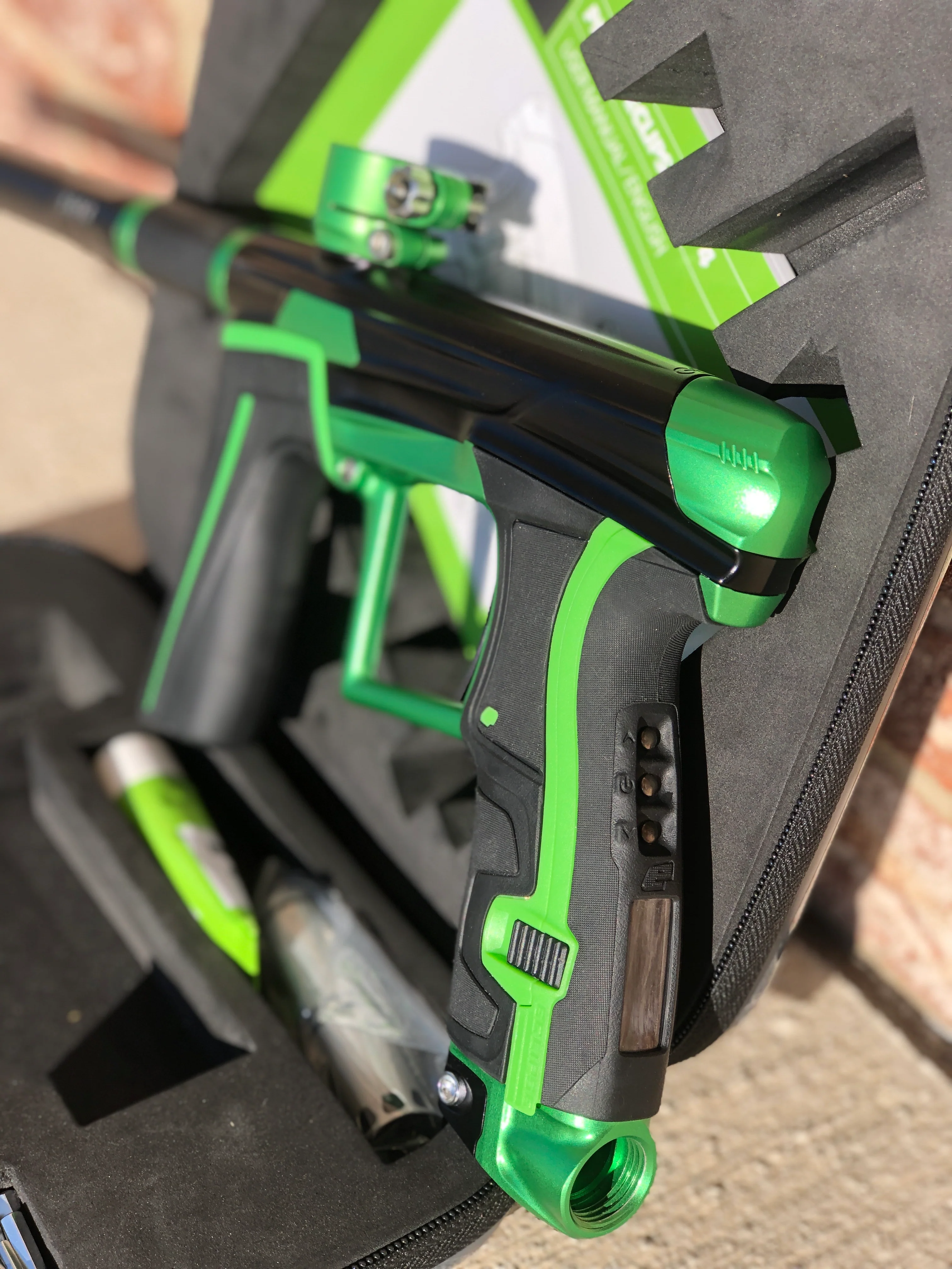 Used Planet Eclipse Geo 4 Paintball Gun - Emerald - Image 3