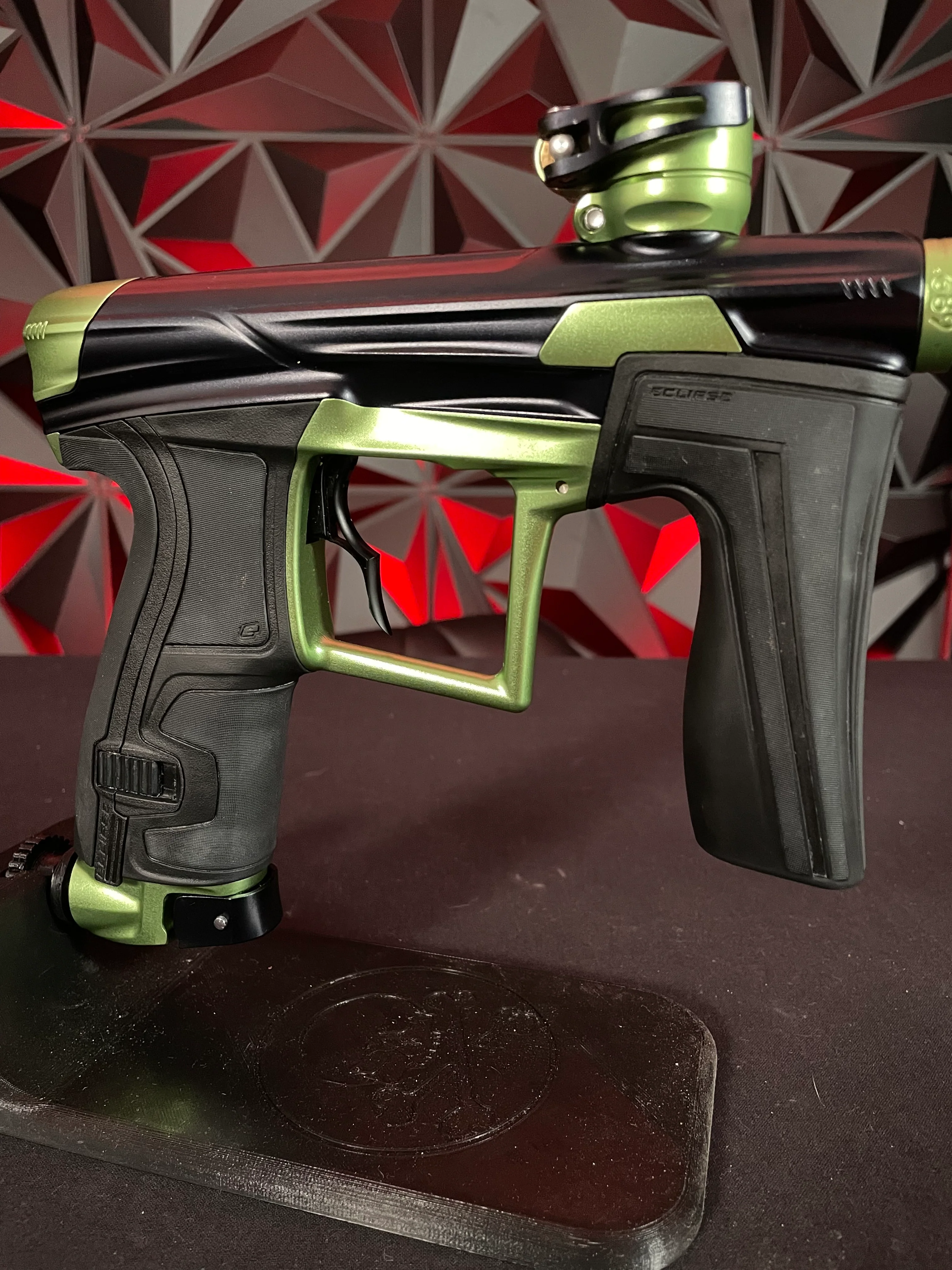 Used Planet Eclipse Geo 4 Paintball Gun - Emerald w/ 1R Deuce Trigger and Aluminum Tip - Image 3
