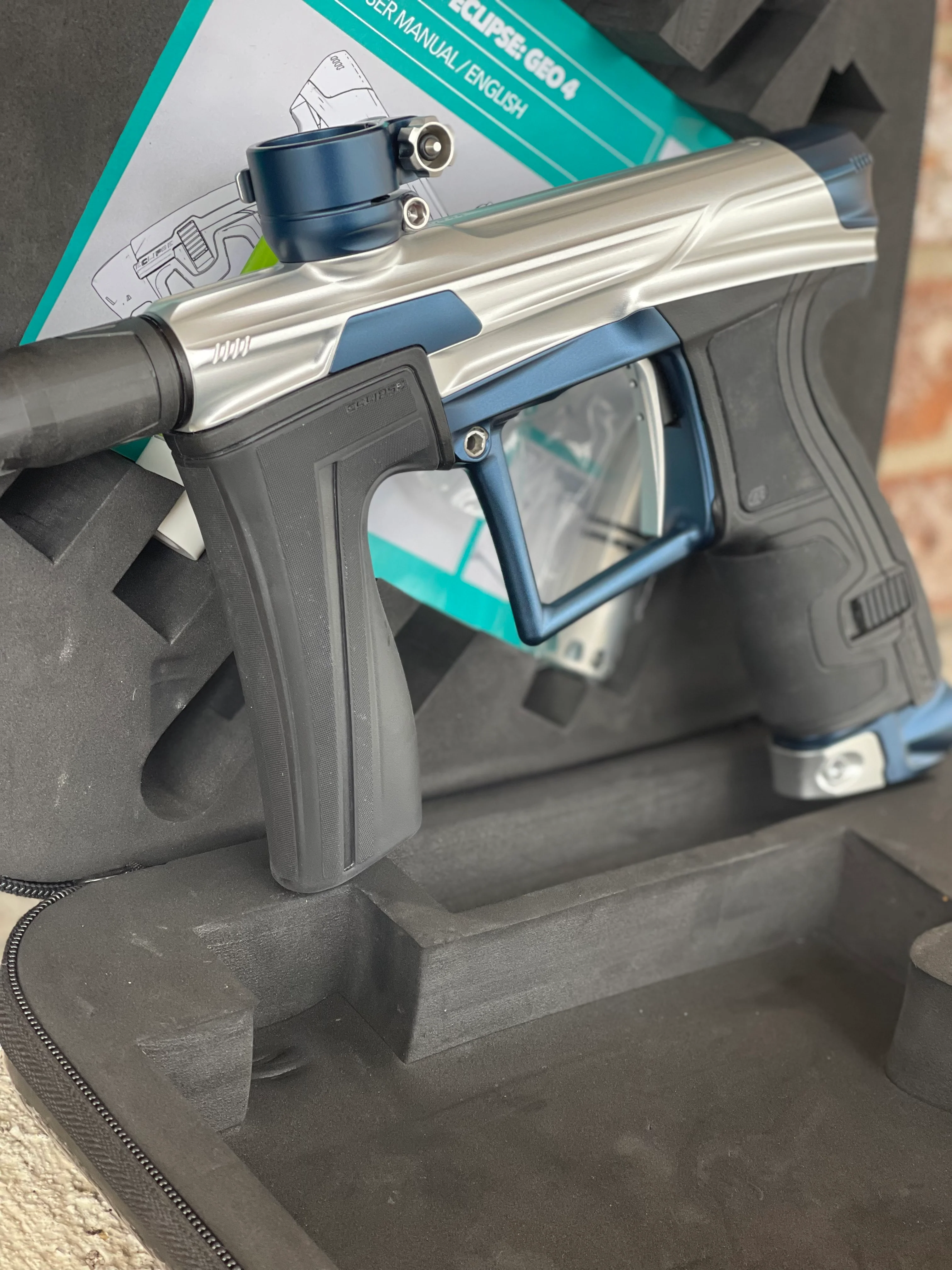 Used Planet Eclipse Geo 4 Paintball Gun - Moonstone with Carbon IC Barrel - Image 4