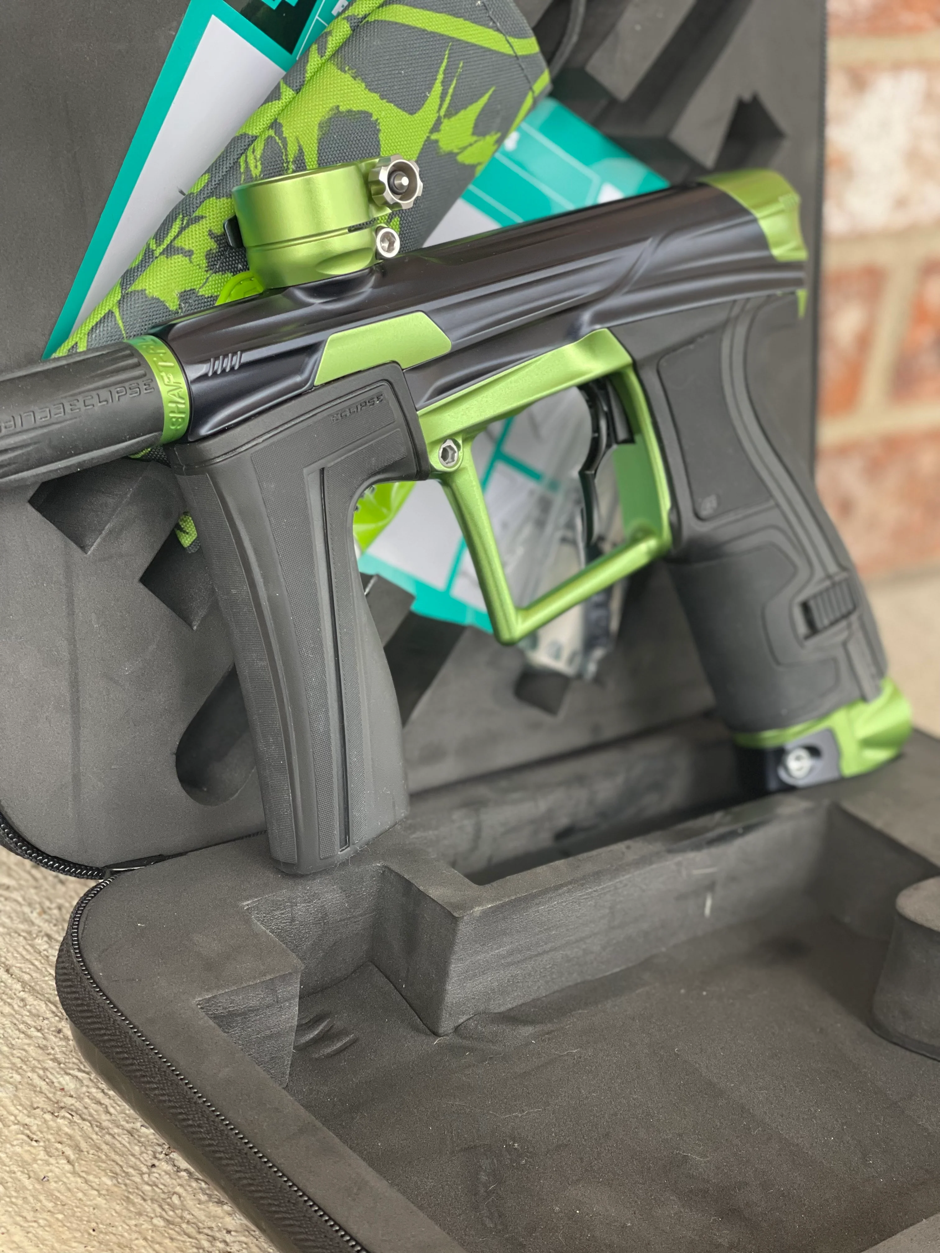 Used Planet Eclipse Geo 4 Paintball Gun - Emerald with Infamous Deuce Trigger - Image 4