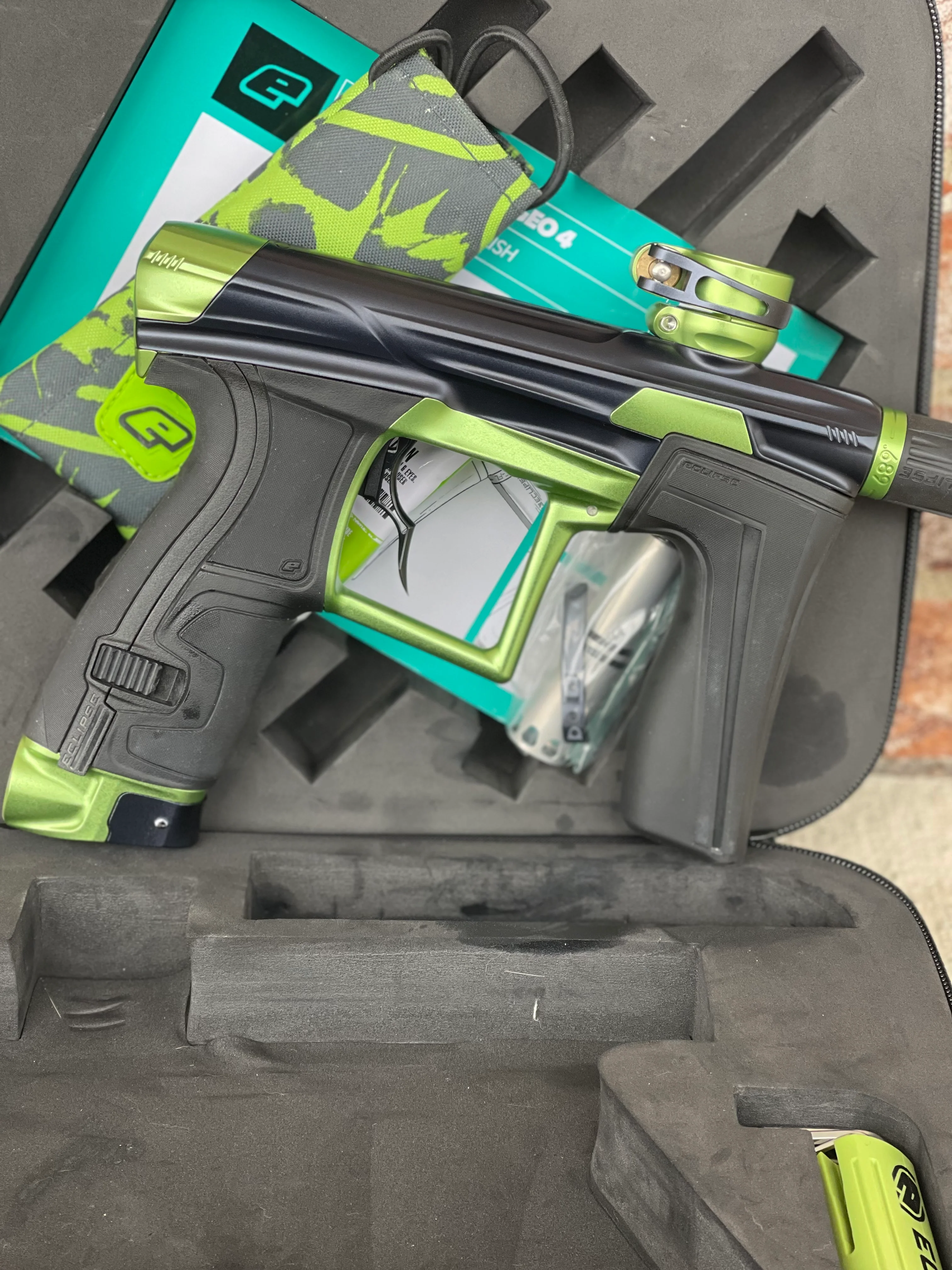 Used Planet Eclipse Geo 4 Paintball Gun - Emerald with Infamous Deuce Trigger - Image 5