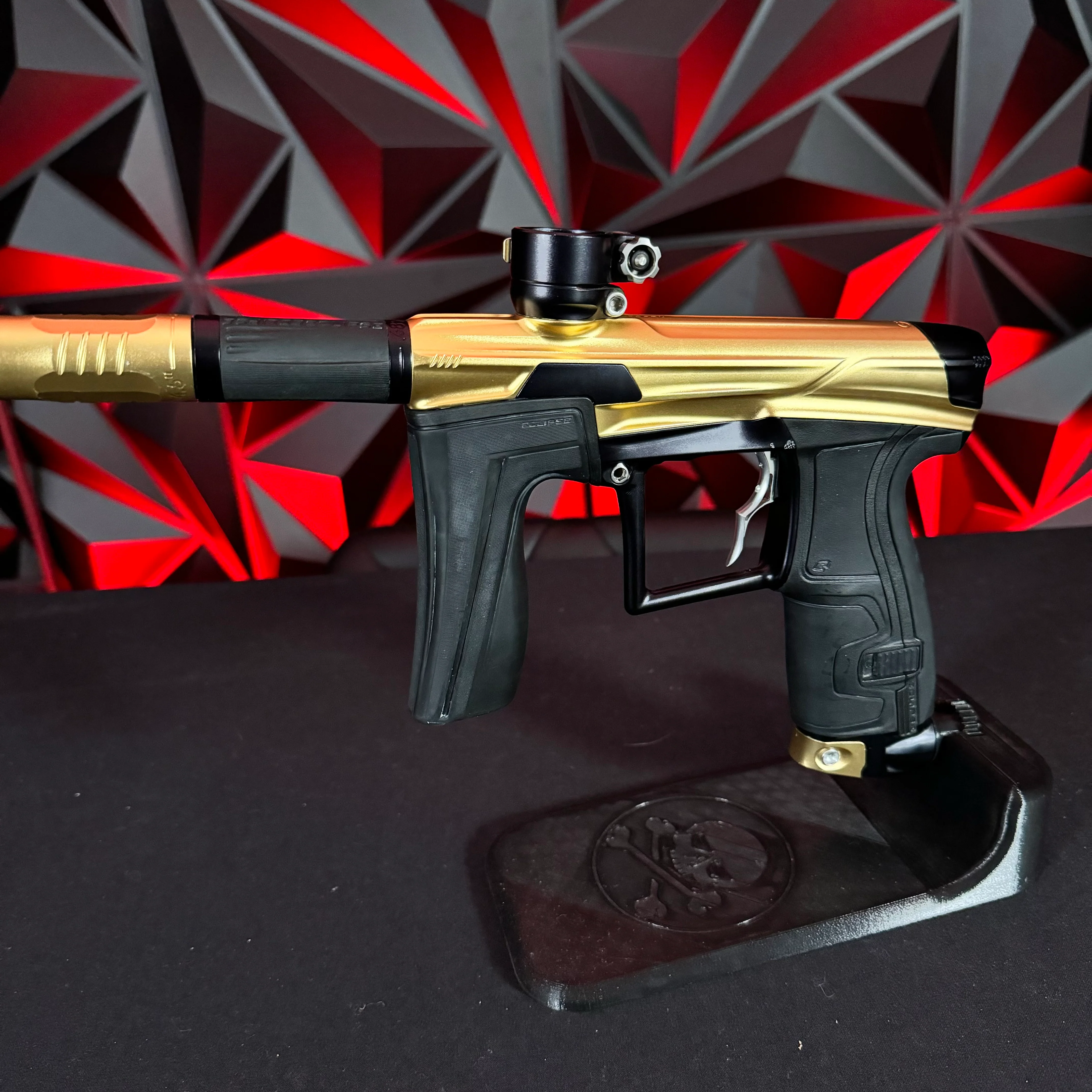 Used Planet Eclipse Geo 4 Paintball Gun - Gold/Black w/Infamous Deuce Trigger - Image 5