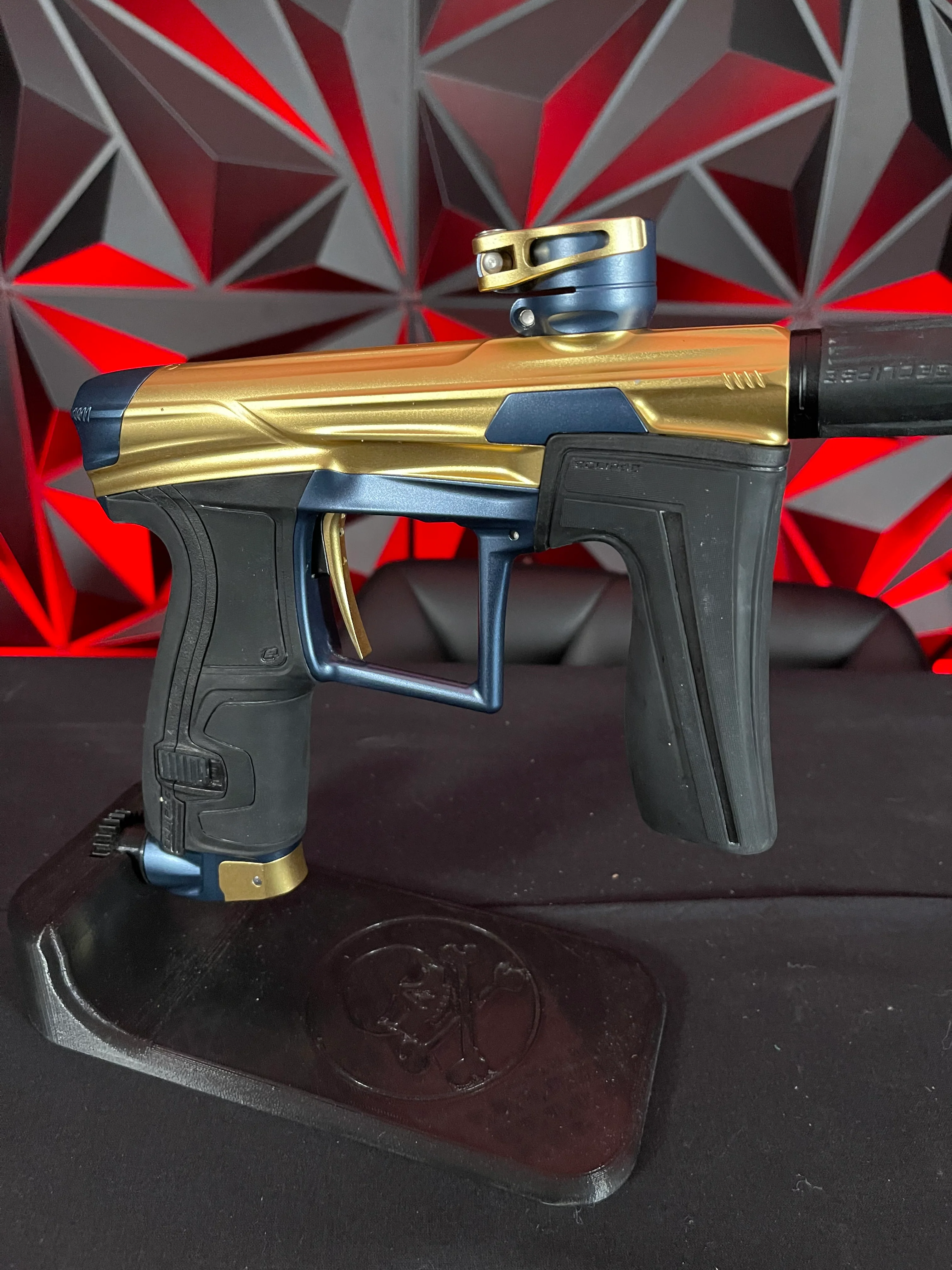 Used Planet Eclipse Geo 4 Paintball Gun - Gold/Blue - Image 3
