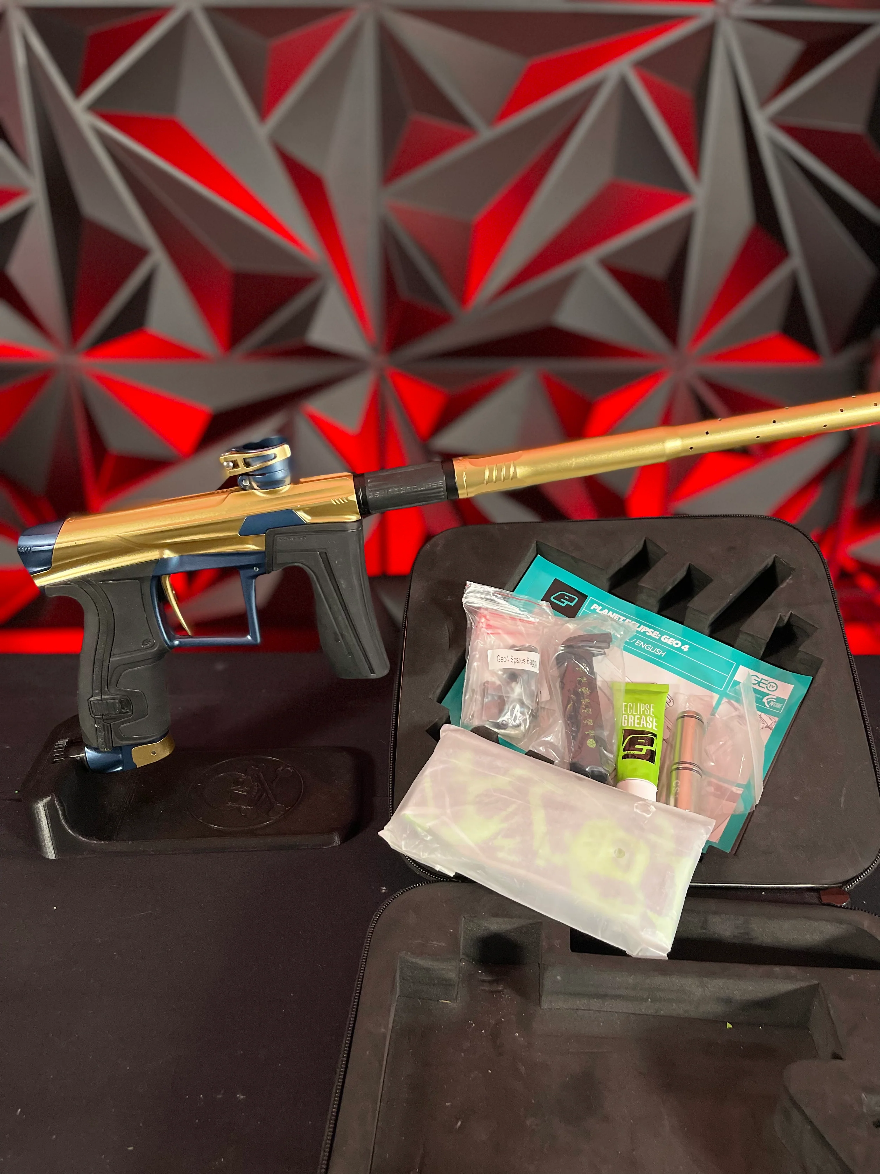 Used Planet Eclipse Geo 4 Paintball Gun - Gold/Blue - Image 8