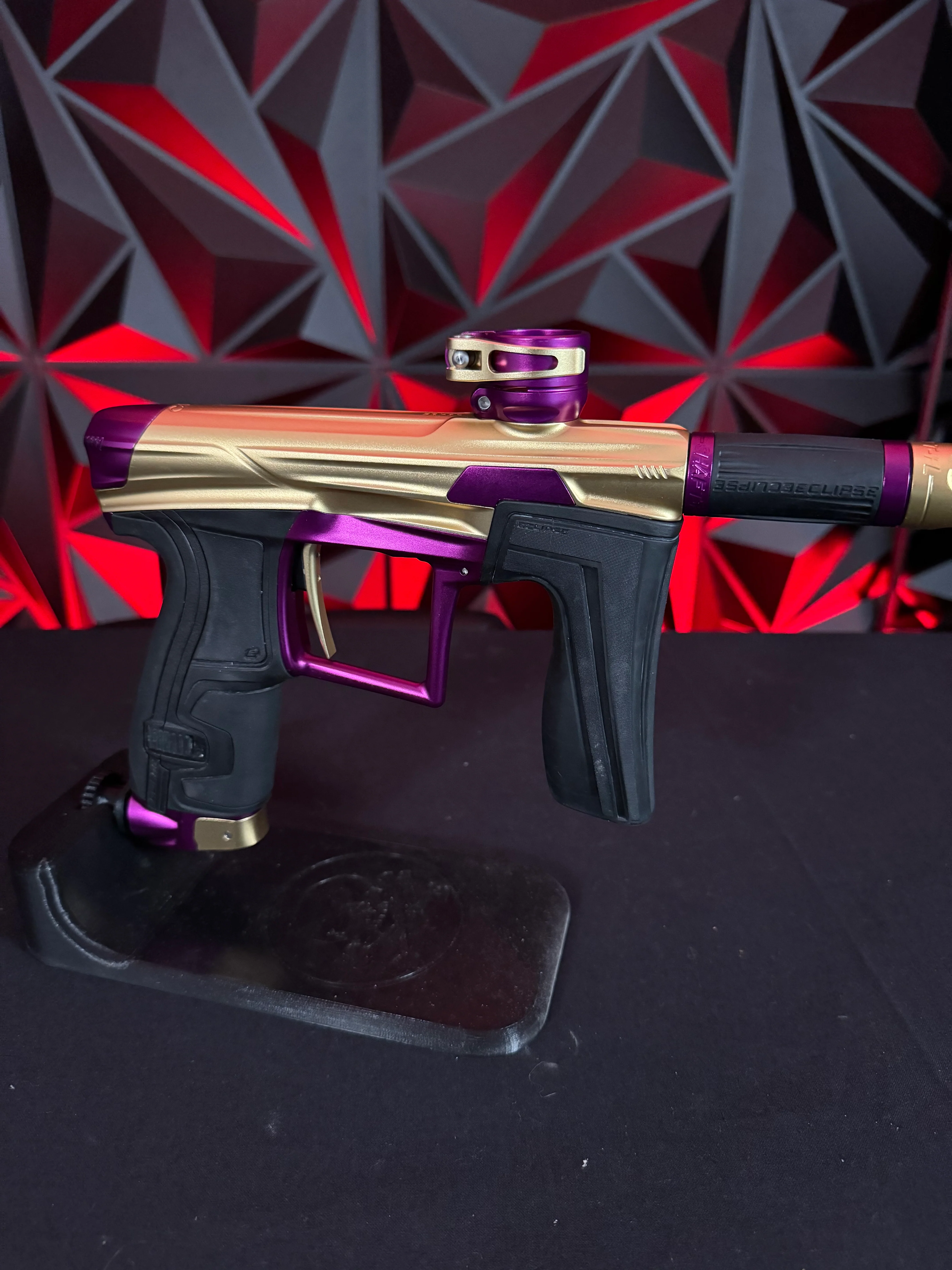Used Planet Eclipse Geo 4 Paintball Gun - Gold/Purple - Image 3