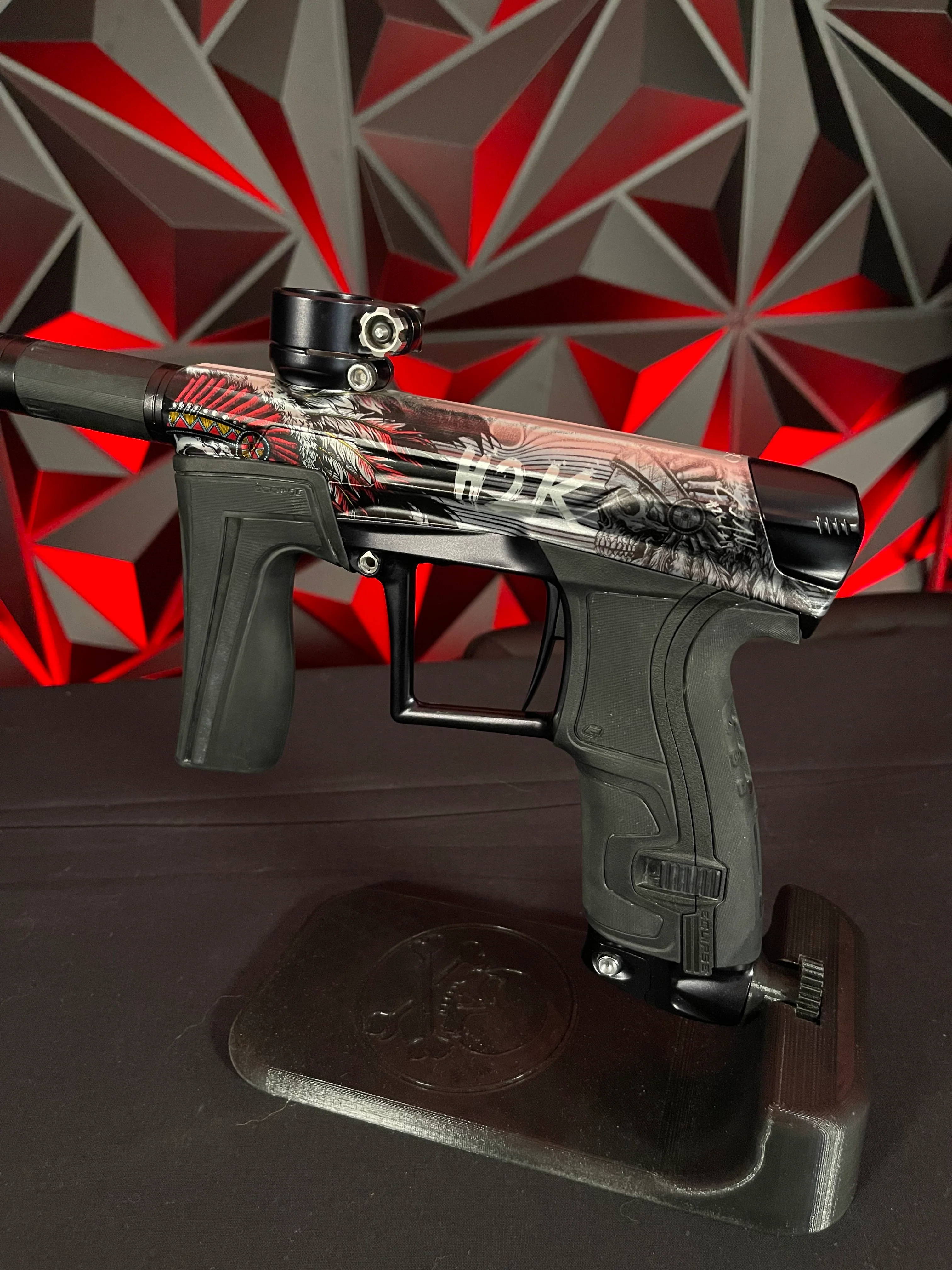 Used Planet Eclipse Geo 4 Paintball Gun -  H2K w/Signed Case, 3 FL Inserts, & 2 Triggers - Image 2