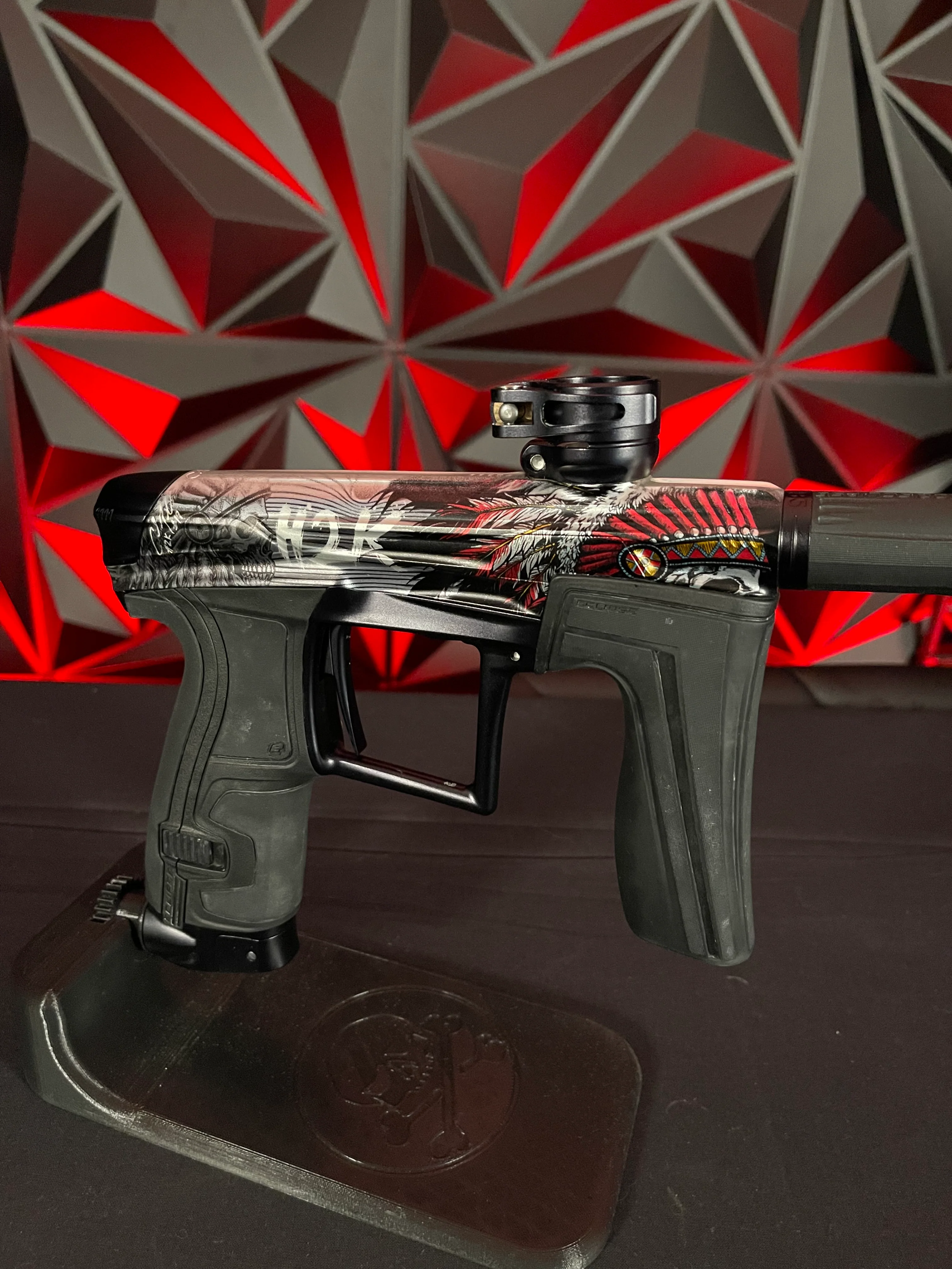 Used Planet Eclipse Geo 4 Paintball Gun -  H2K w/Signed Case, 3 FL Inserts, & 2 Triggers - Image 3