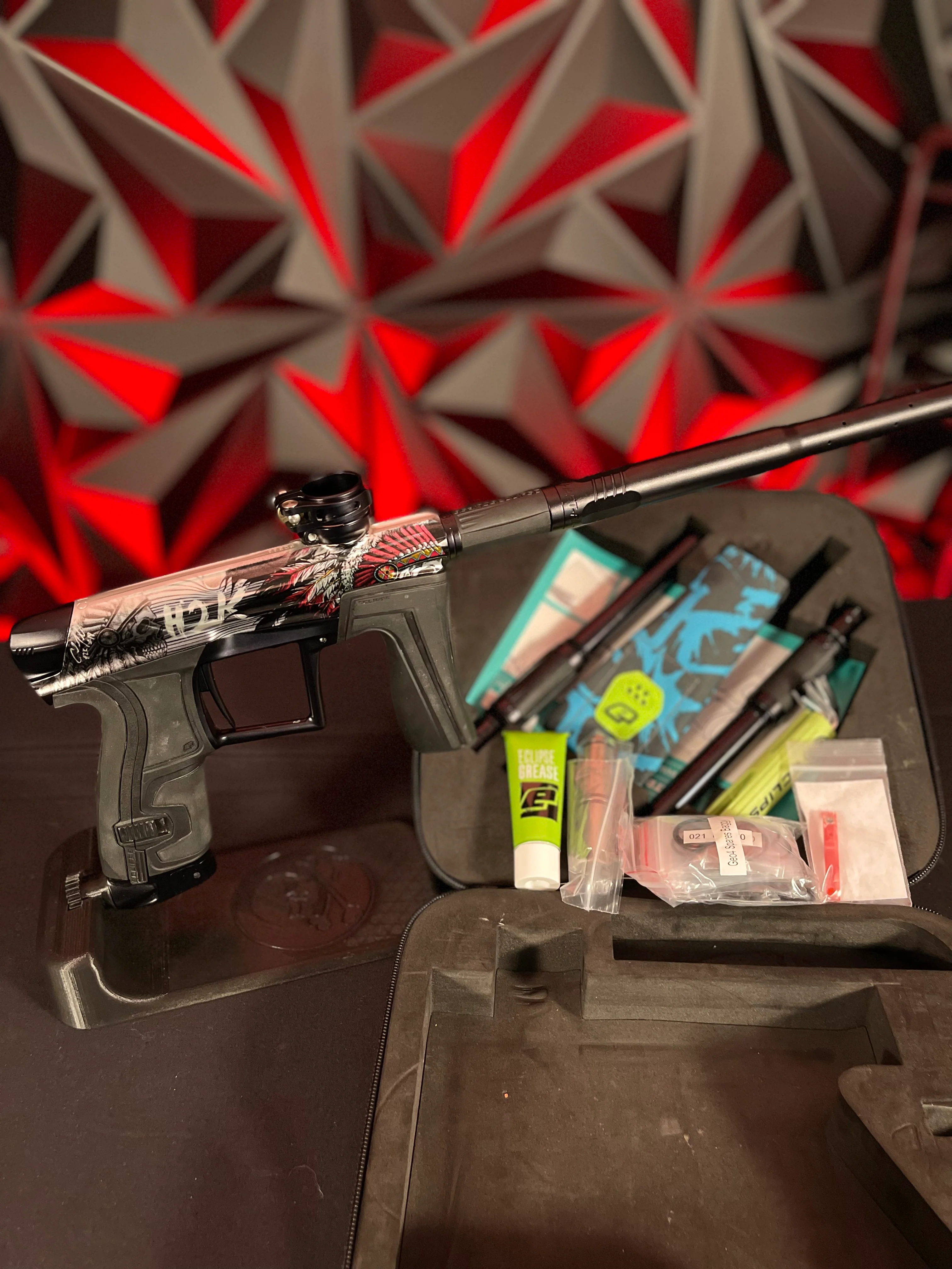 Used Planet Eclipse Geo 4 Paintball Gun -  H2K w/Signed Case, 3 FL Inserts, & 2 Triggers - Image 8