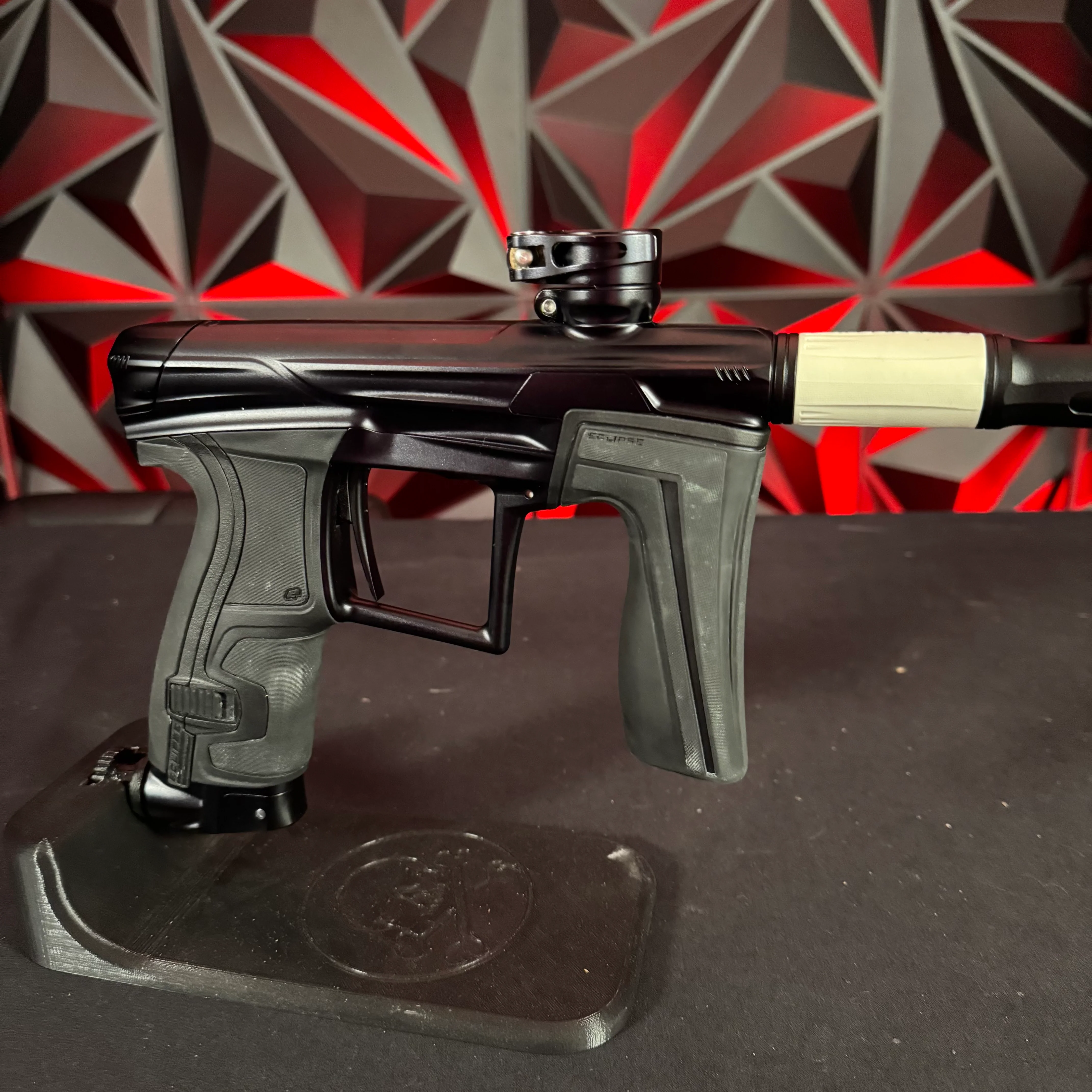 Used Planet Eclipse Geo 4 Paintball Gun - Midnight w/s63 Barrel System - Image 4