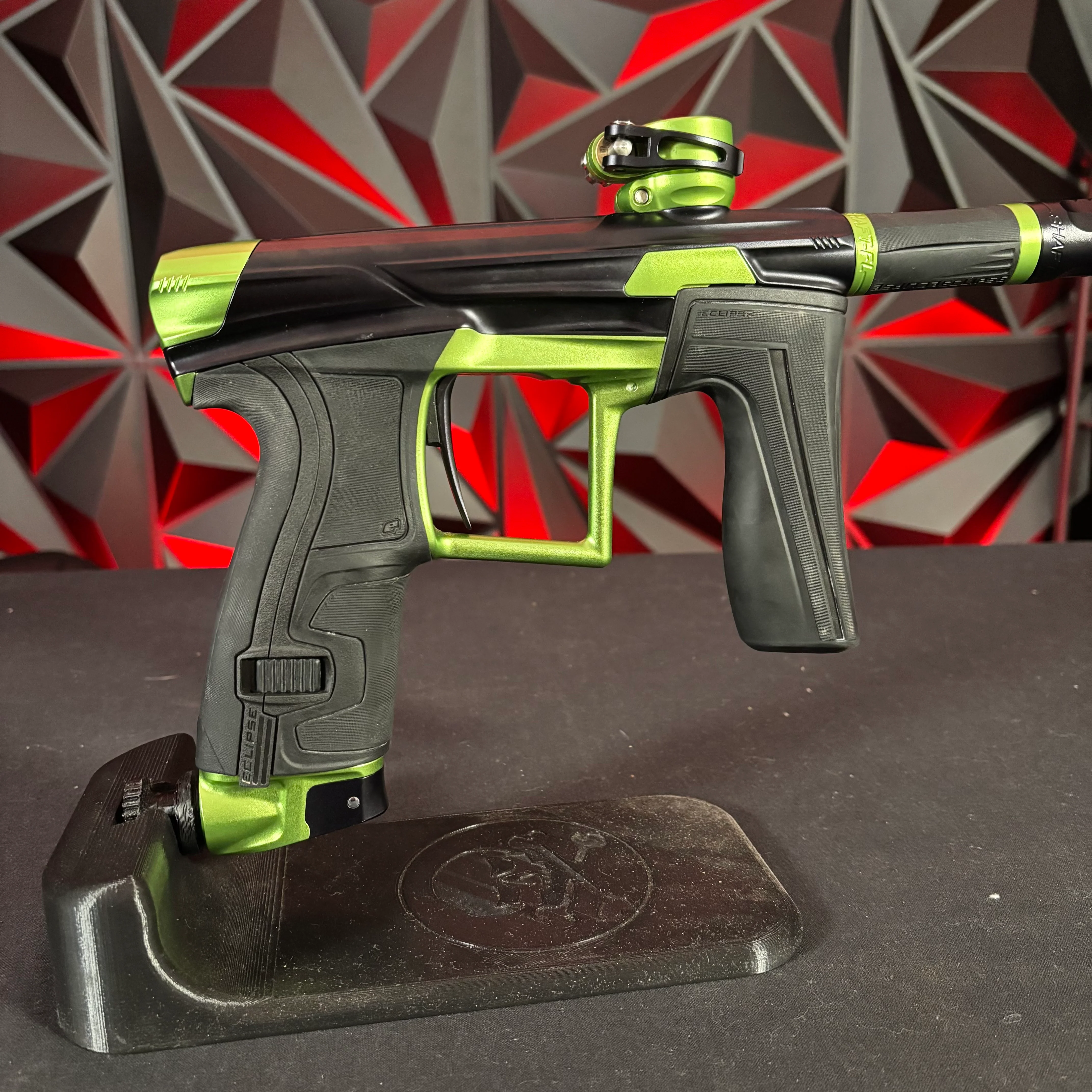 Used Planet Eclipse Geo 4 Paintball Gun - Black/Green - Image 2