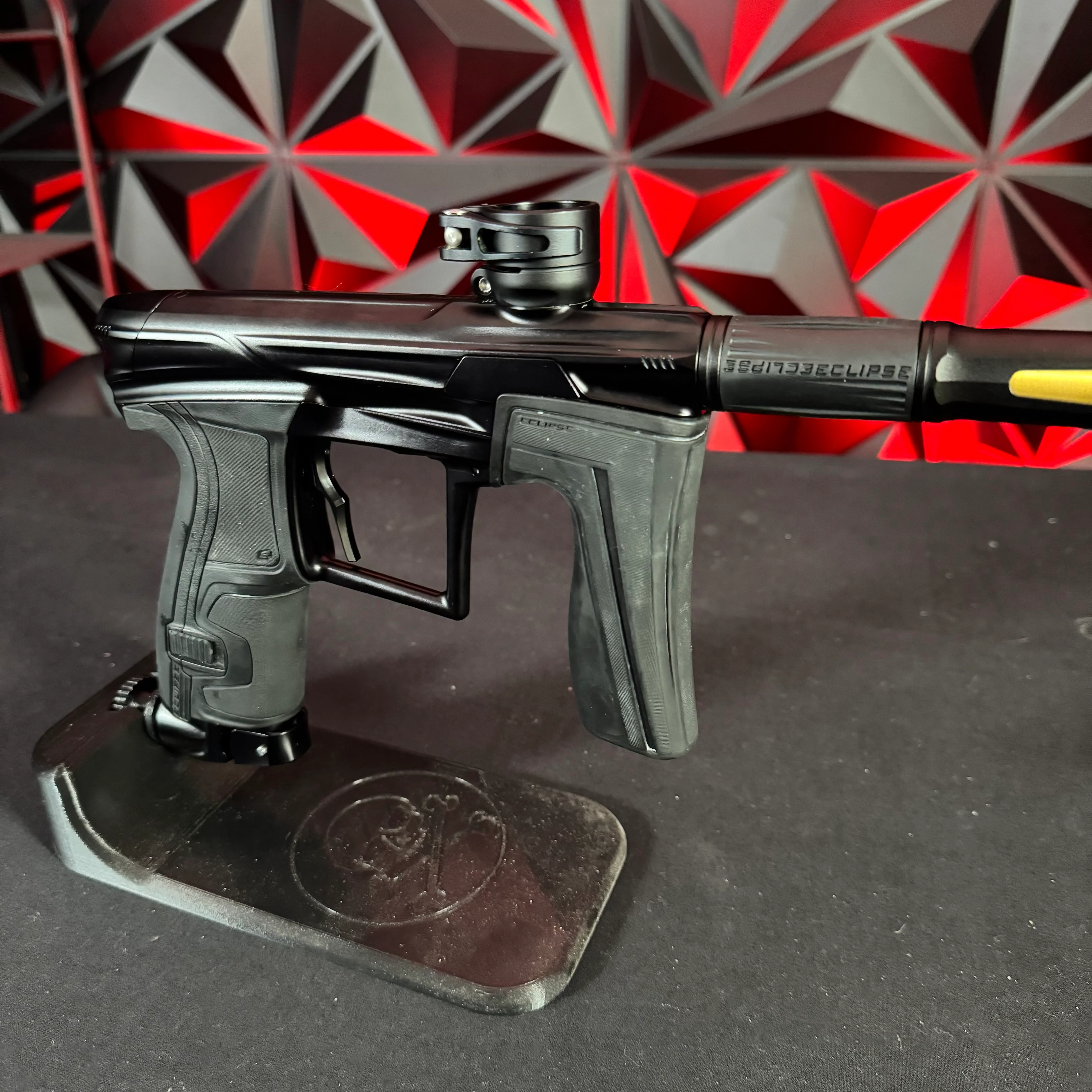 Used Planet Eclipse Geo 4 Paintball Gun - Midnight w/s63 Barrel System - Image 4