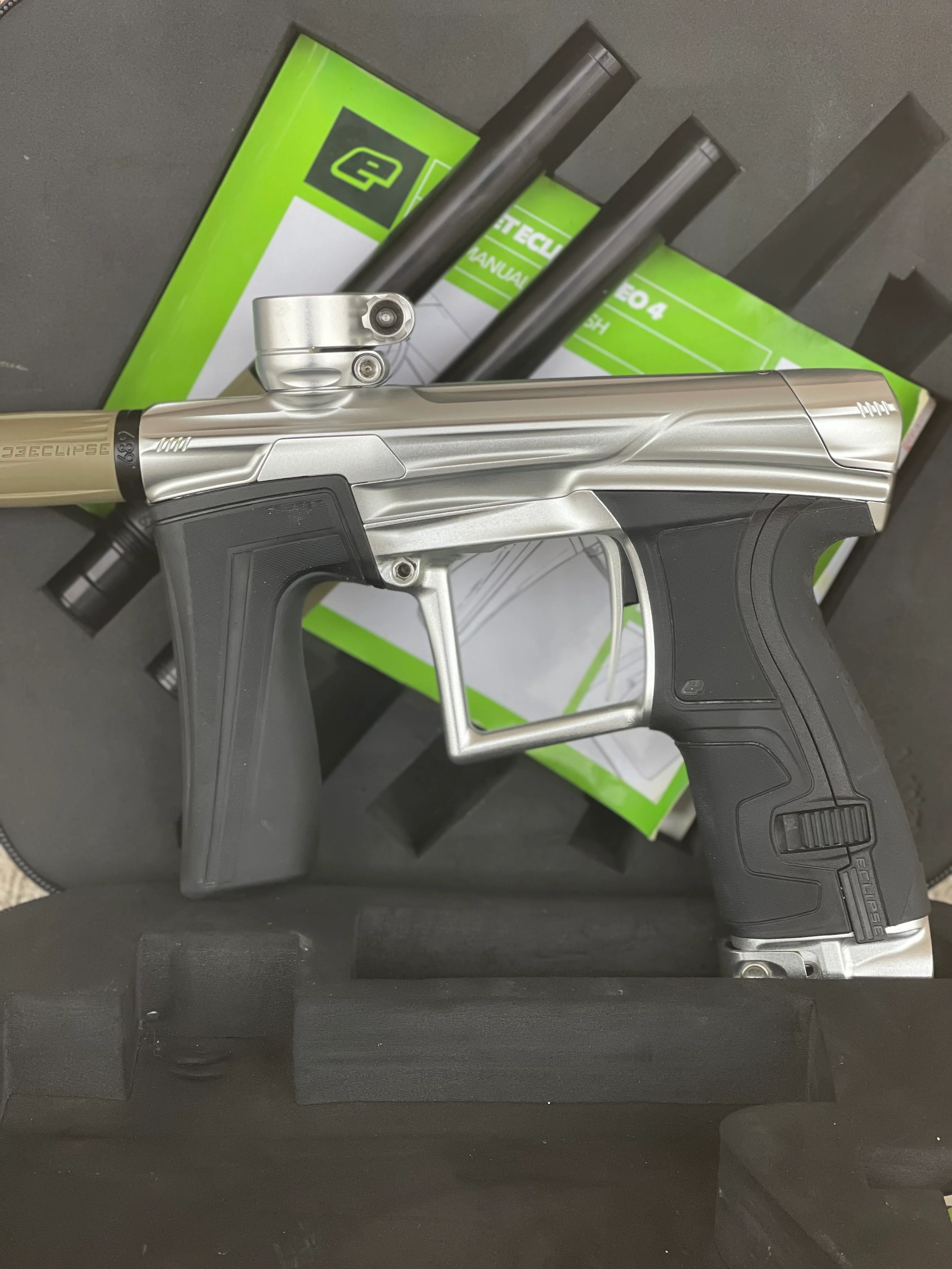 Used Planet Eclipse Geo 4 Paintball Gun - Silver -FL Kit w/Carbon Barrel Front - Image 4