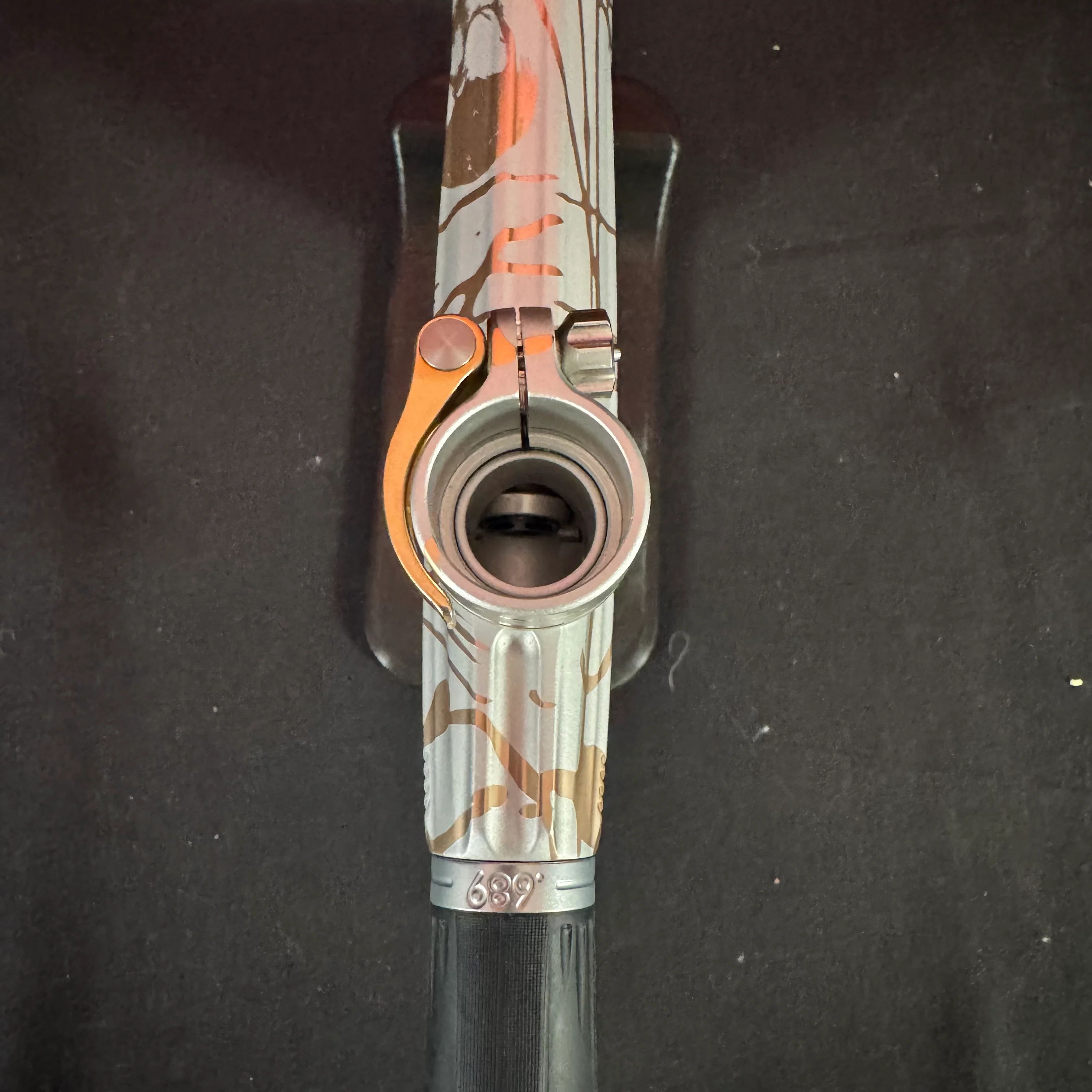 Used Planet Eclipse Geo 4 Paintball Gun - White/Gold Infamous Skull Splash - Image 9