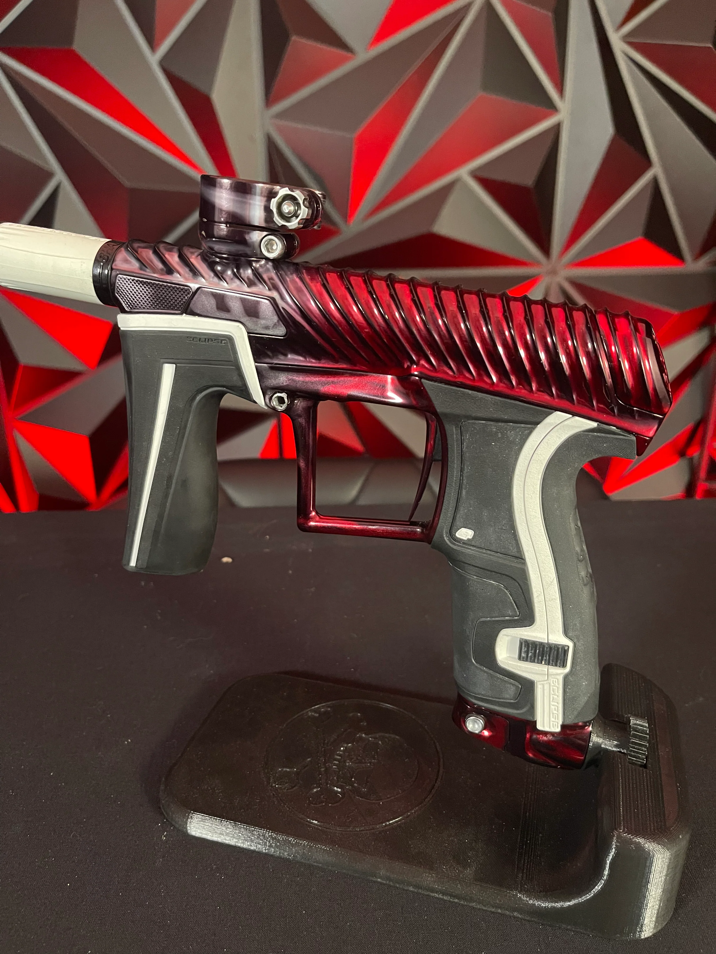 Used Planet Eclipse Geo 4 Twister Paintball Gun - Red/Grey Acid Wash - Image 2