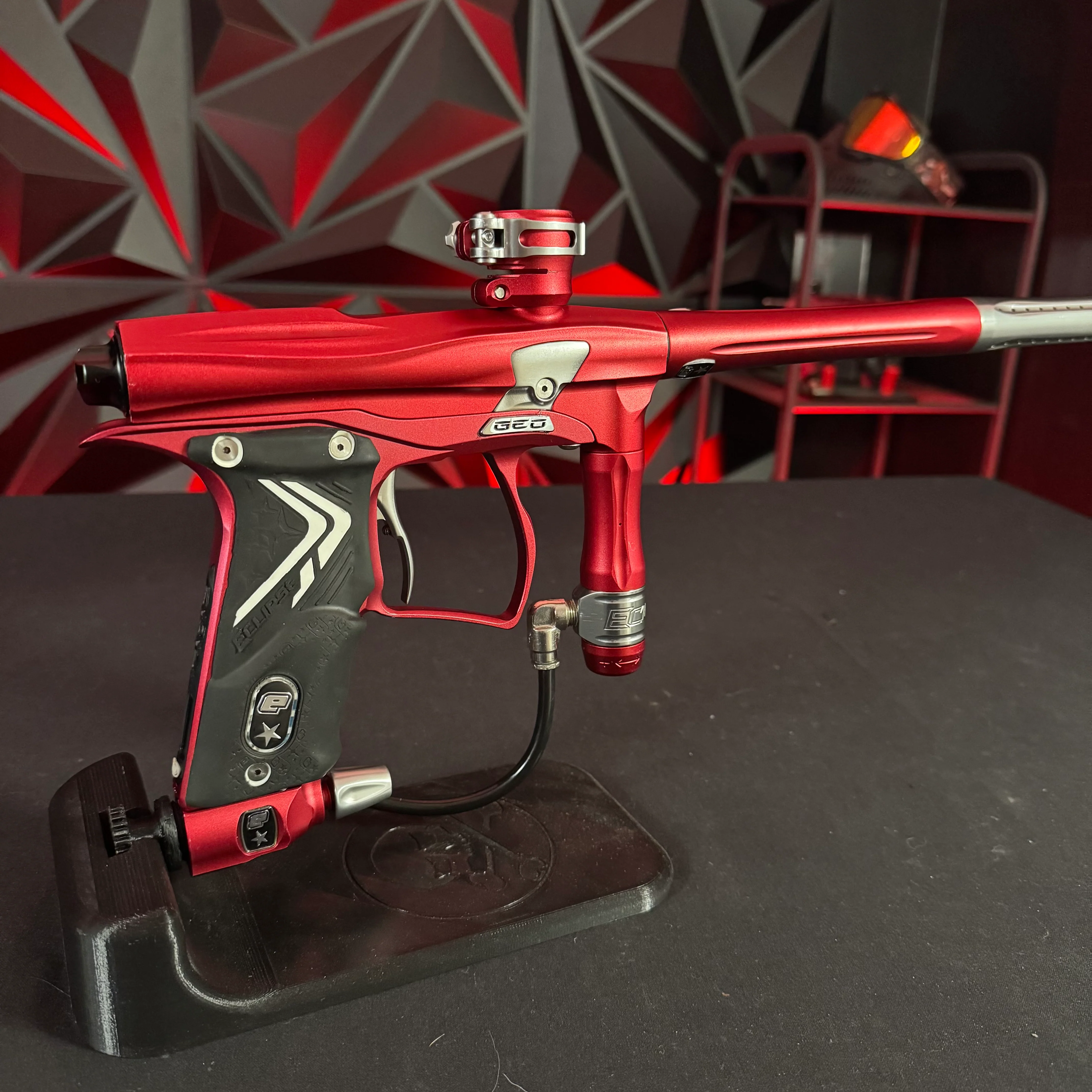 Used Planet Eclipse Geo Paintball Gun - Red/Silver - Image 2