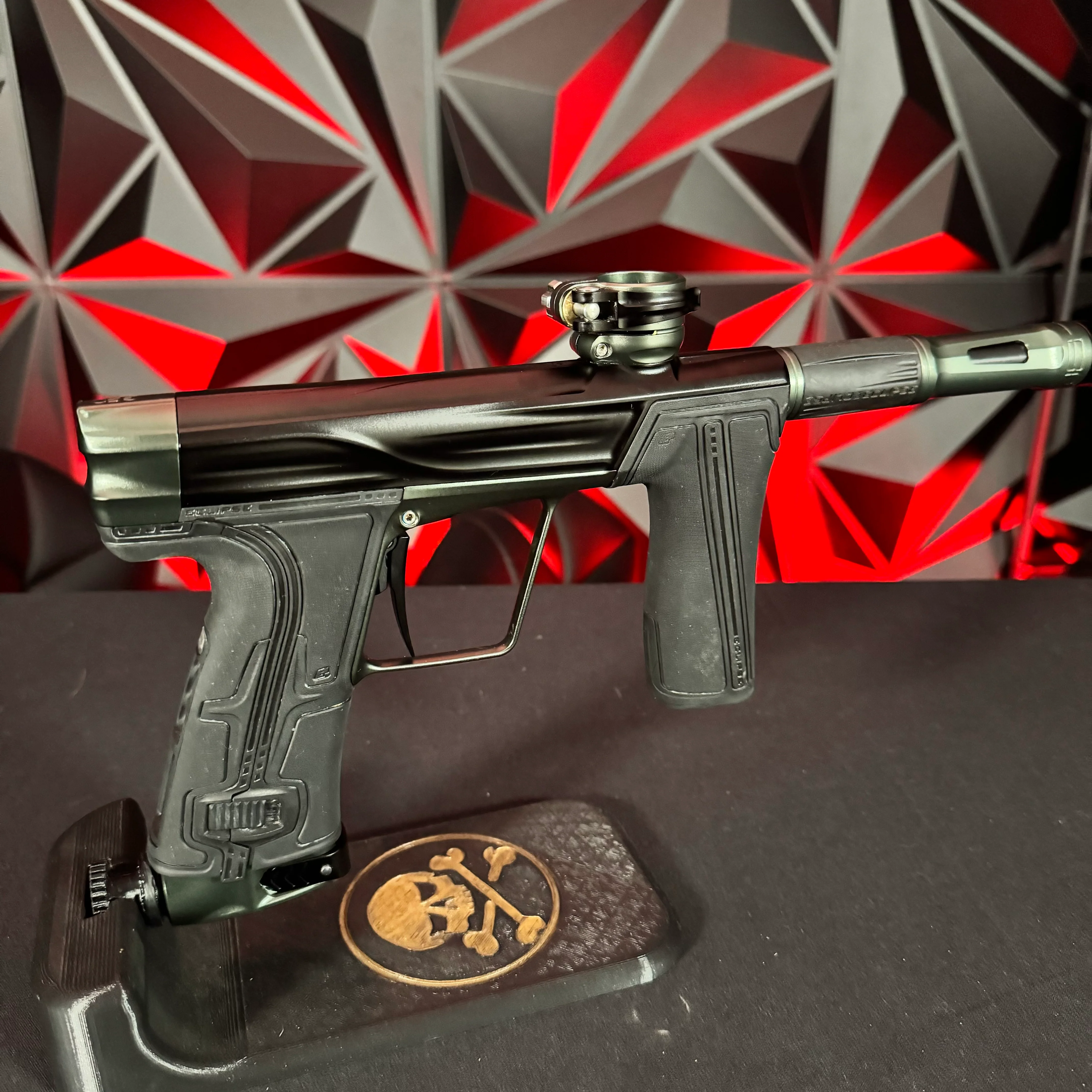 Used Planet Eclipse Geo R5 Paintball Gun - Black/British Racing Green - Image 2