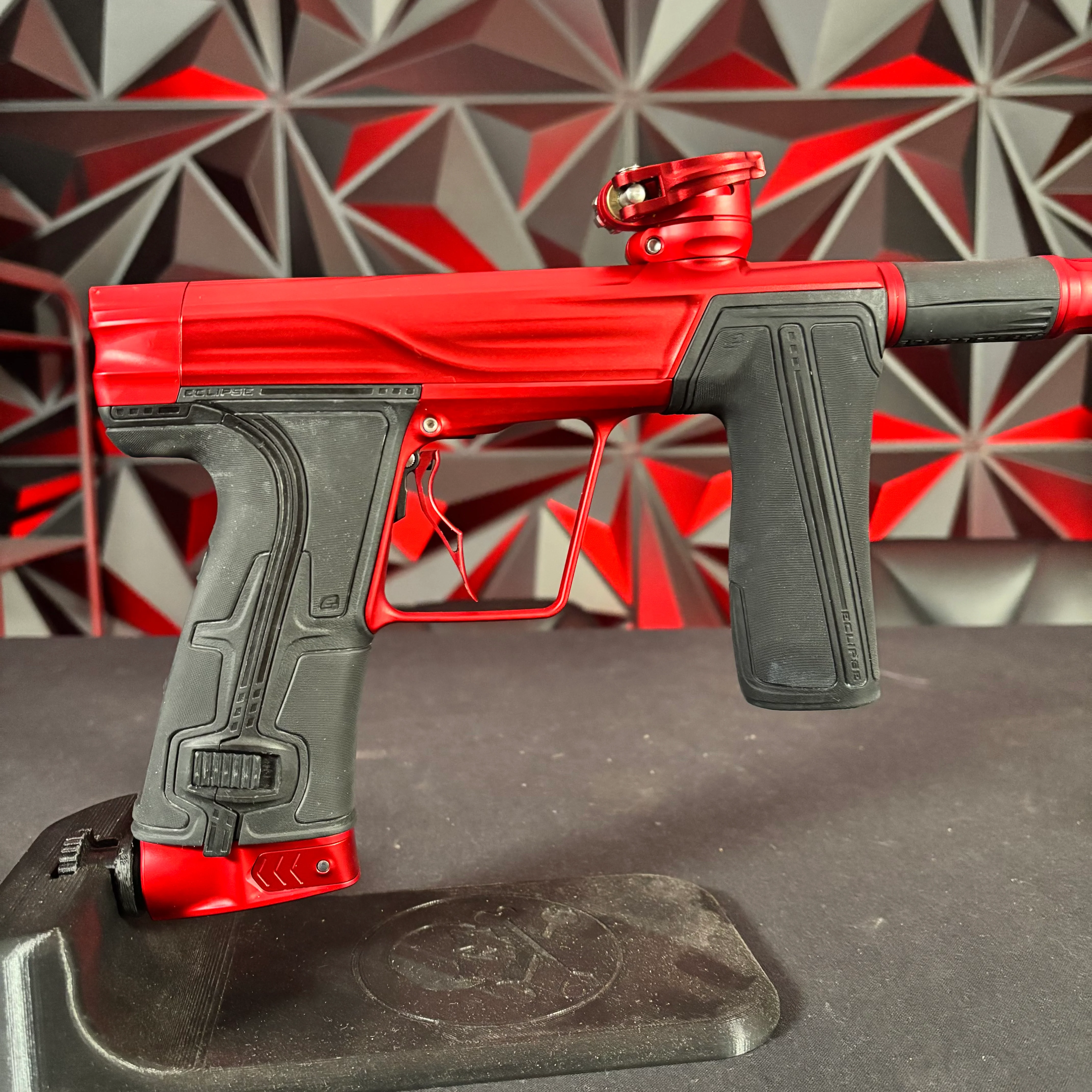 Used Planet Eclipse Geo R5 Paintball Gun - Red - Image 2