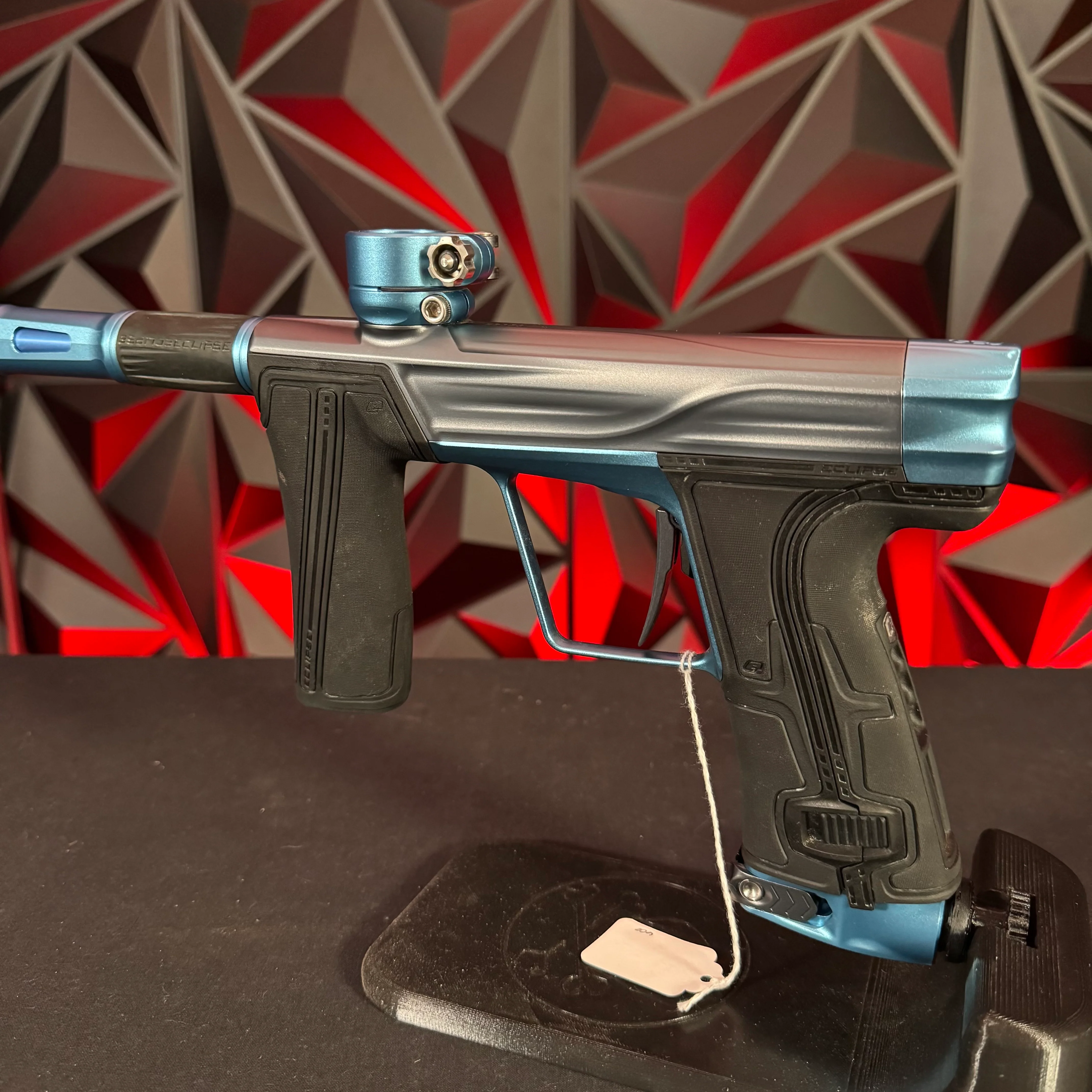 Used Planet Eclipse Geo R5 Paintball Gun - Graphite/Electric Blue - Image 4